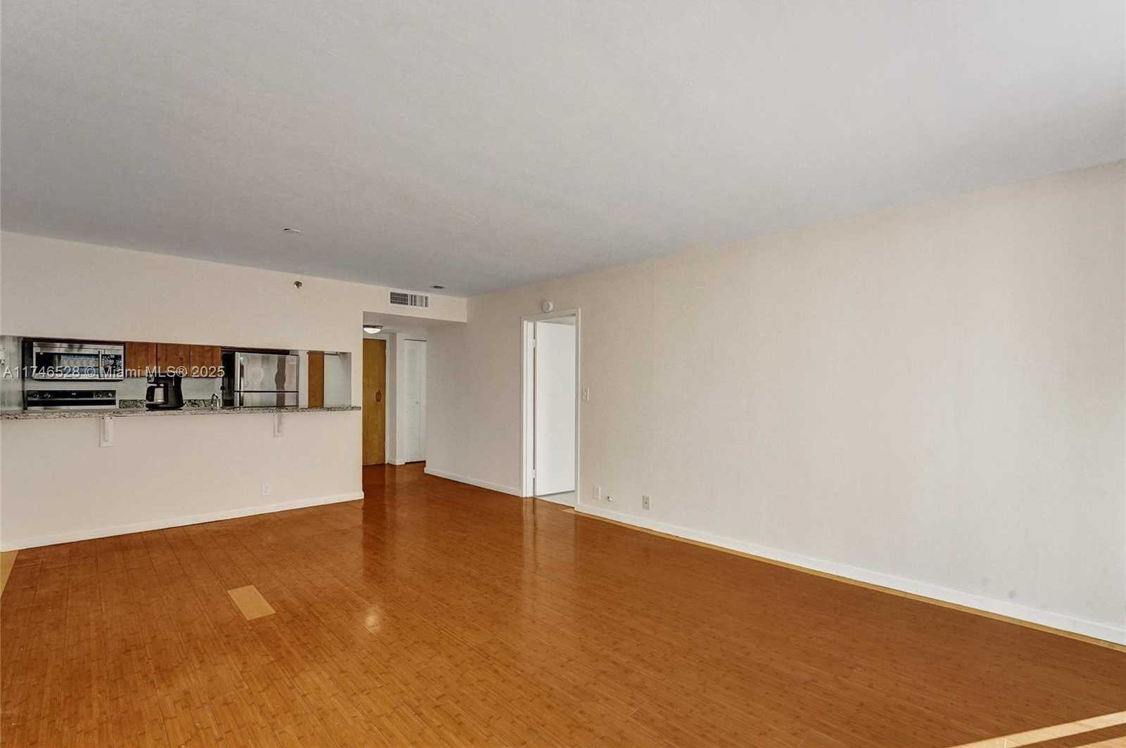 Small Image of 7601 EAST TREASURE DR #406, North Bay Village Number 8