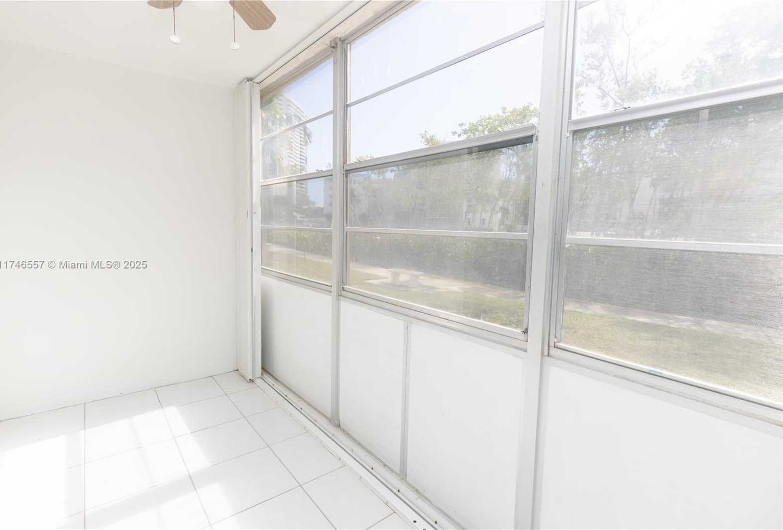 Small Image of 2930 POINT EAST DR #E107, Aventura Number 14