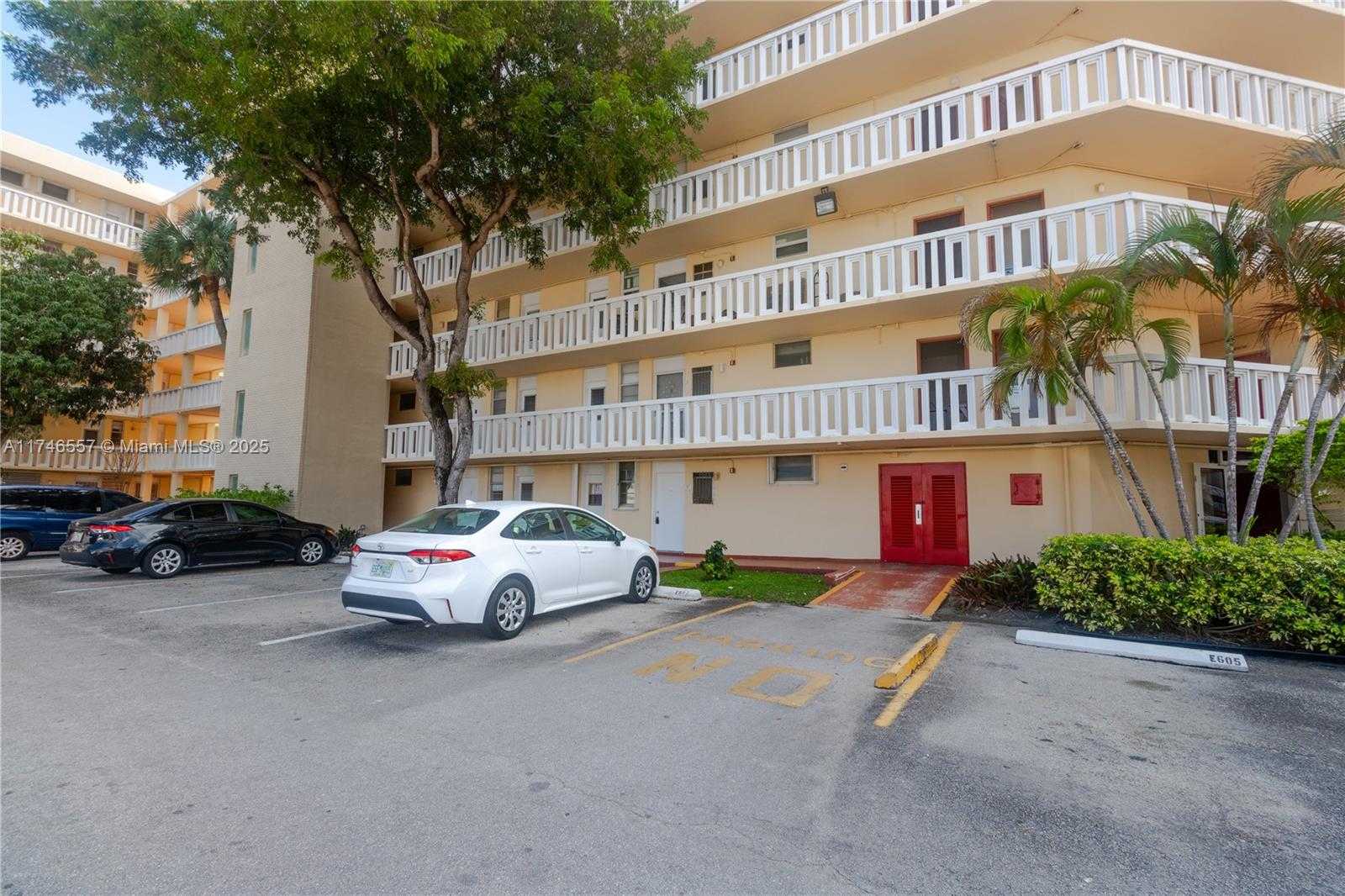 Small Image of 2930 POINT EAST DR #E107, Aventura Number 25