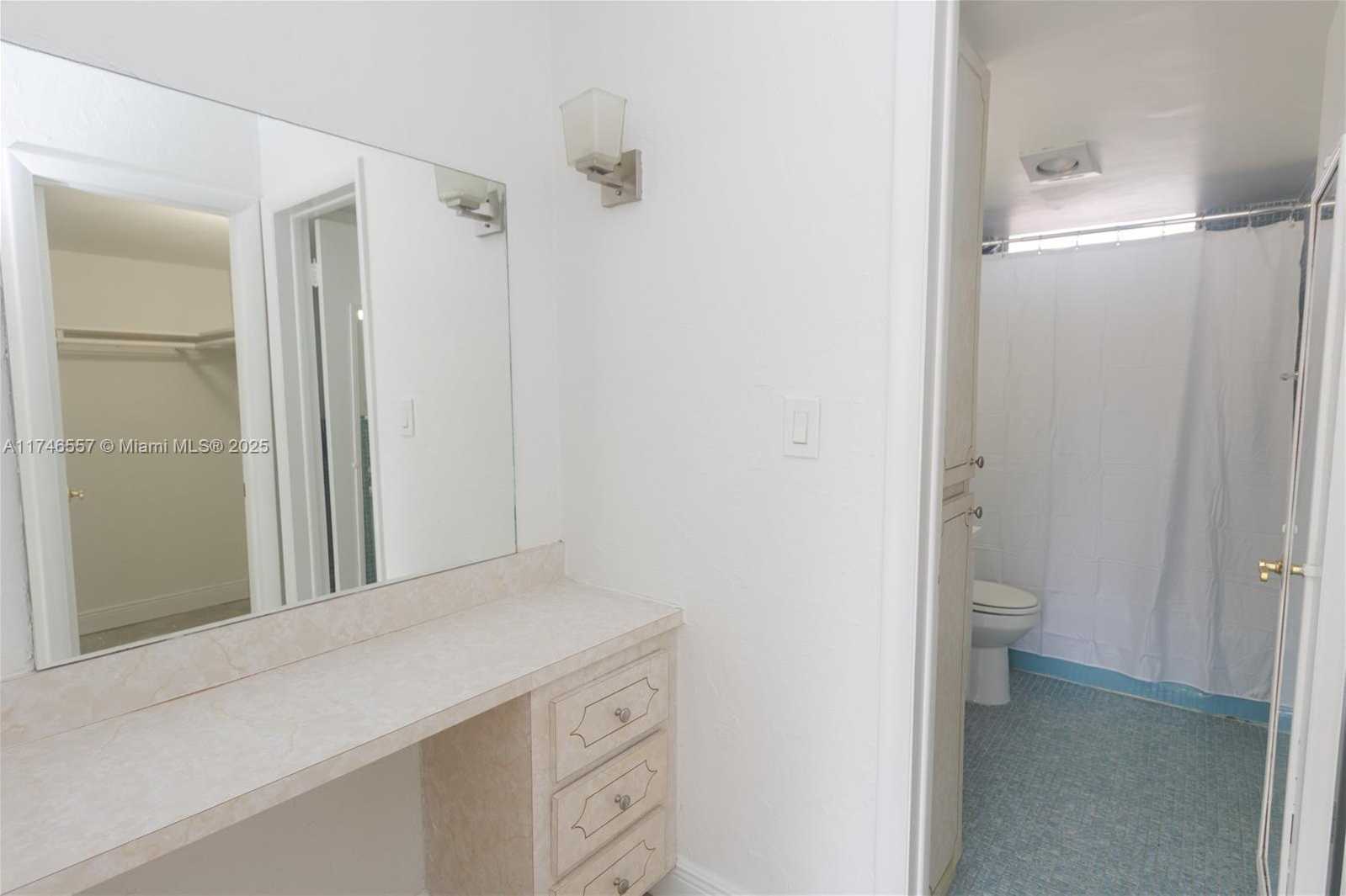 Small Image of 2930 POINT EAST DR #E107, Aventura Number 8