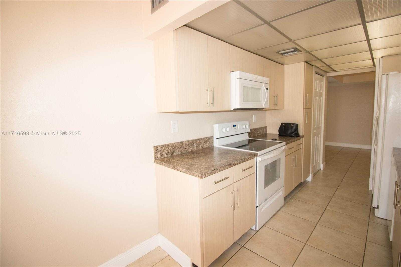 Small Image of 290 174TH ST #1410, Sunny Isles Beach Number 5