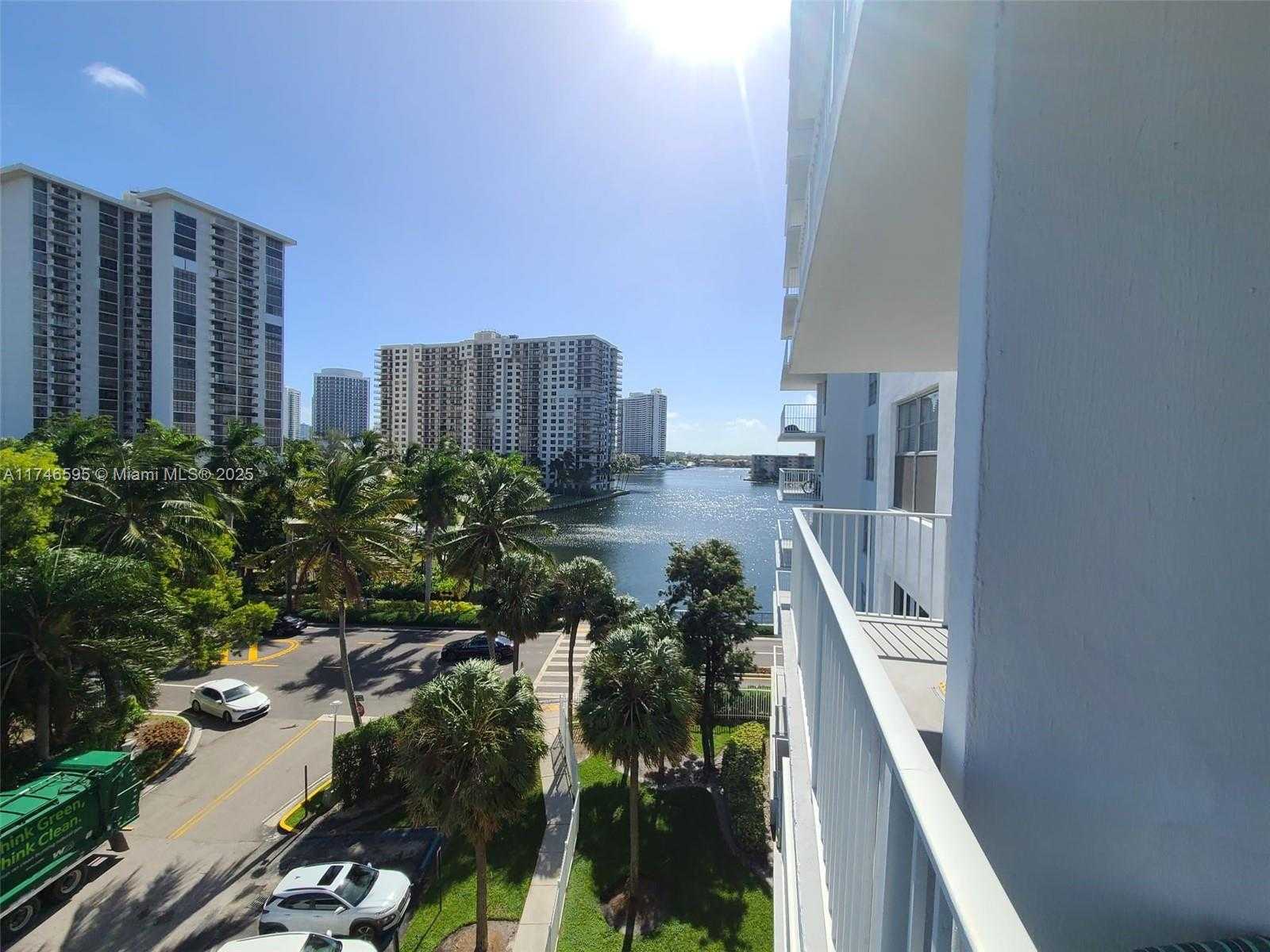 Small Image of 2851 NORTH EAST 183RD ST #511E, Aventura Number 3