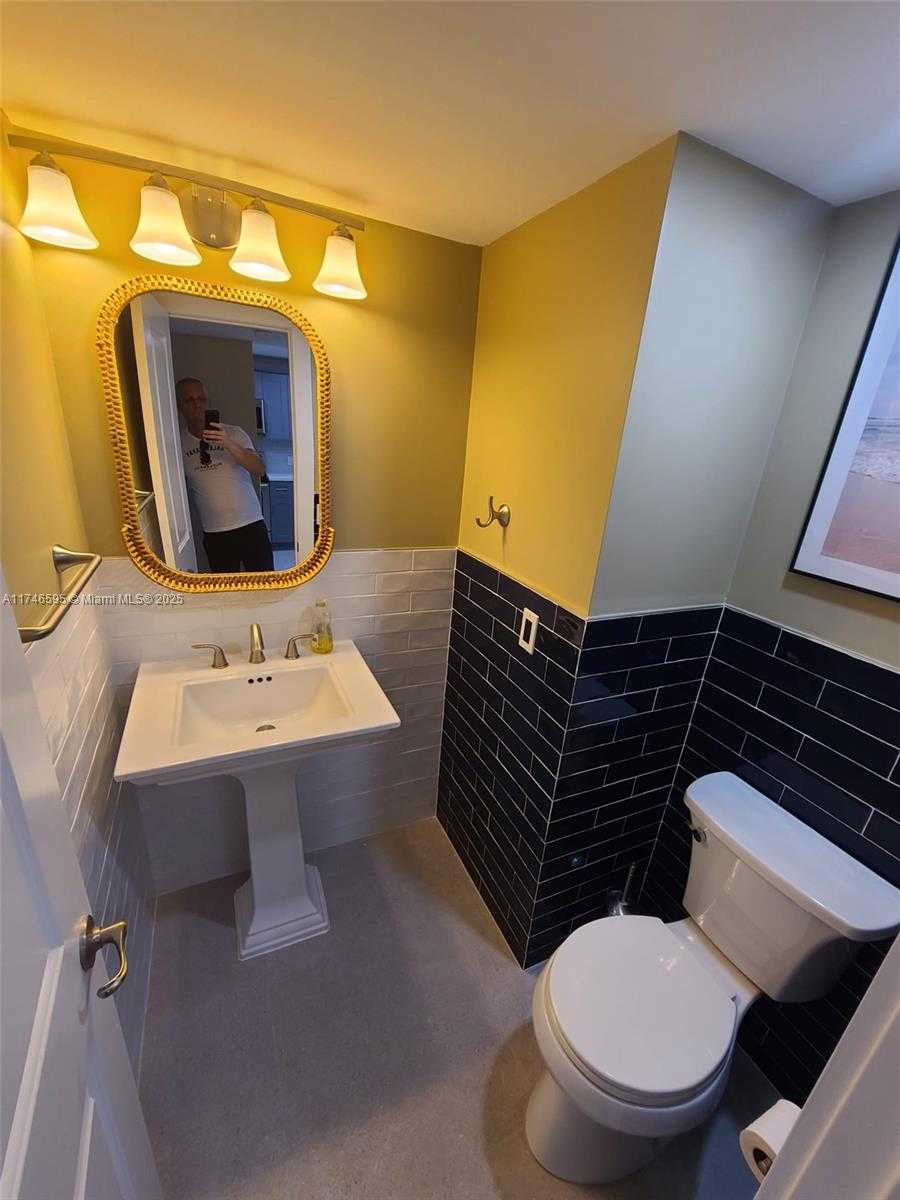 Small Image of 2851 NORTH EAST 183RD ST #511E, Aventura Number 6