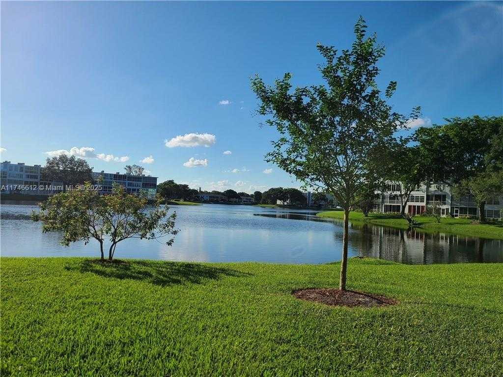 Small Image of 4071 Cambridge D, Deerfield Beach, FL 33442, USA Number 26