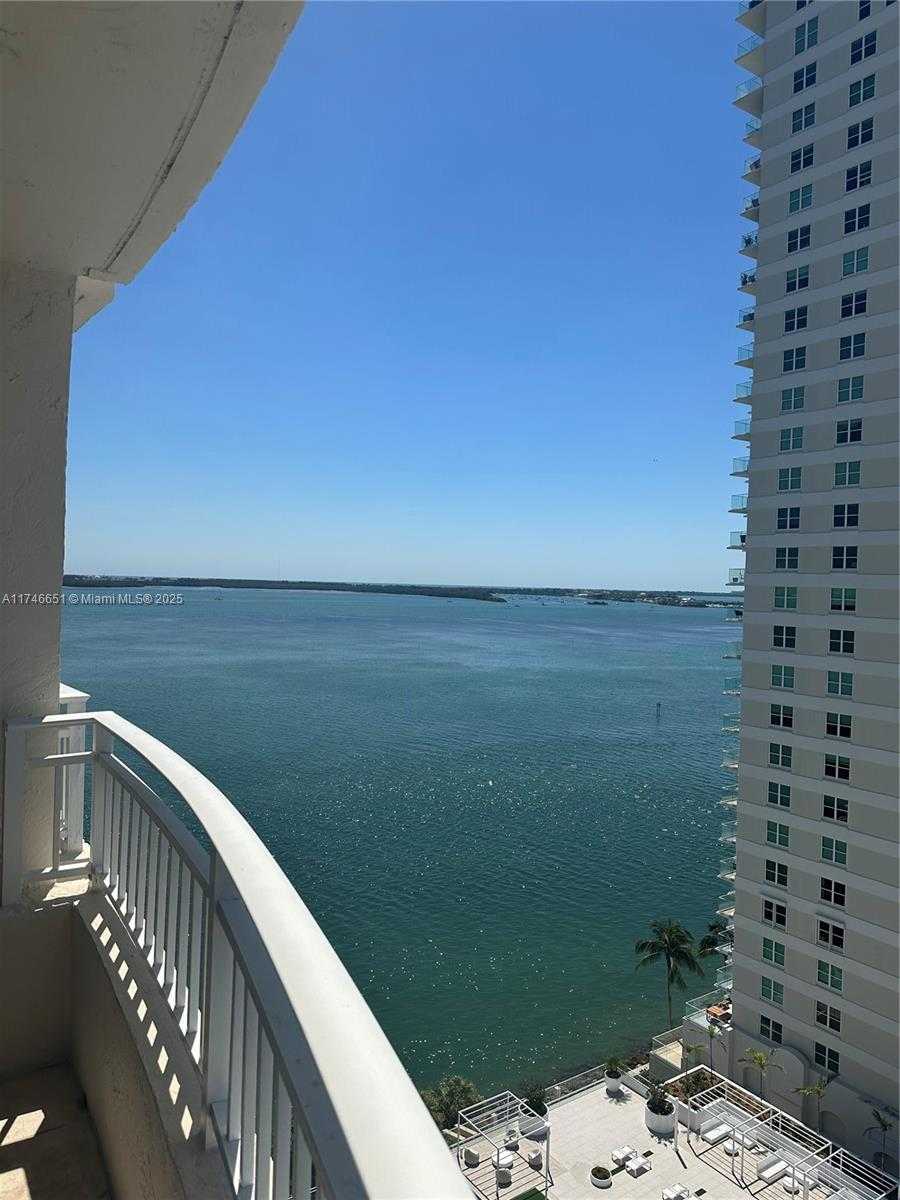 Small Image of 770 CLAUGHTON ISLAND DR #2010, Miami Number 47