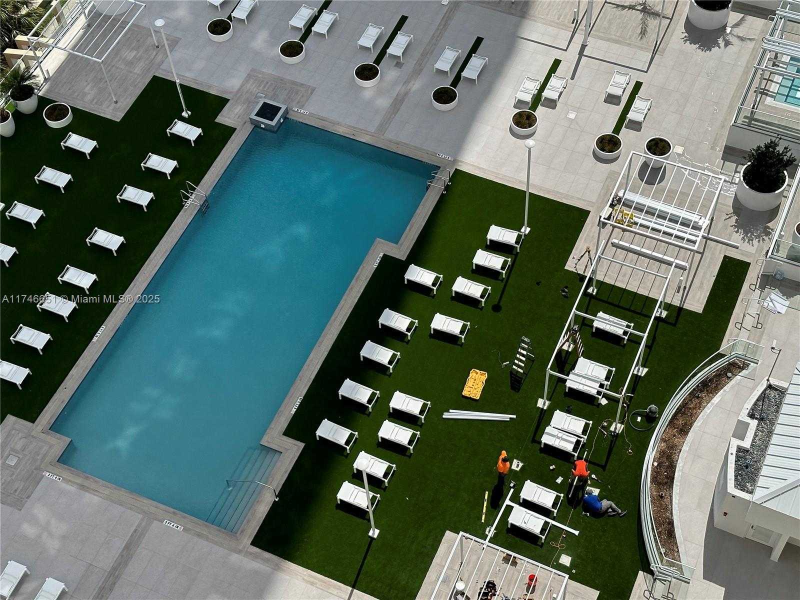 Small Image of 770 CLAUGHTON ISLAND DR #2010, Miami Number 50