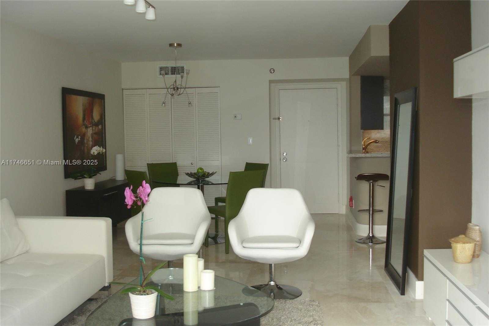 Small Image of 770 CLAUGHTON ISLAND DR #2010, Miami Number 9