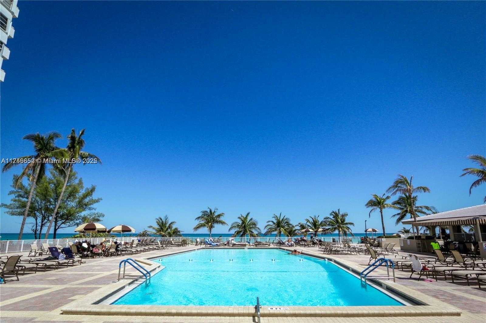 Small Image of 1985 SOUTH OCEAN DR #10G, Hallandale Beach Number 18