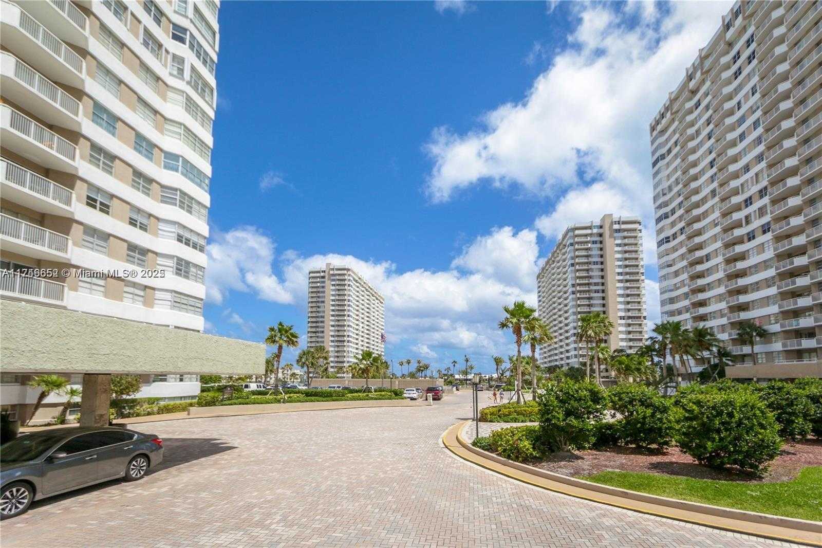 Small Image of 1985 SOUTH OCEAN DR #10G, Hallandale Beach Number 21