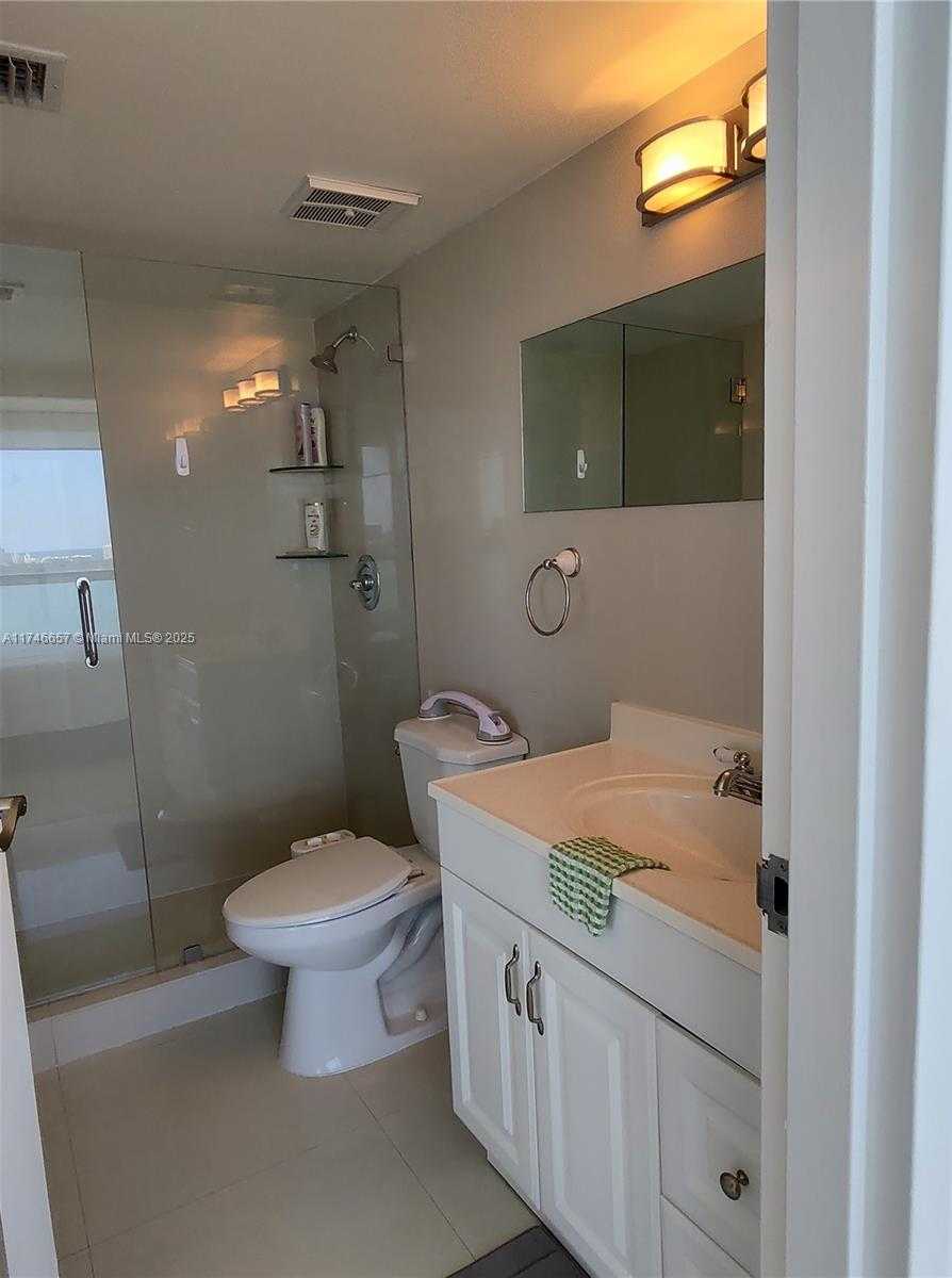 Small Image of 7601 EAST TREASURE DR #2018, North Bay Village Number 16