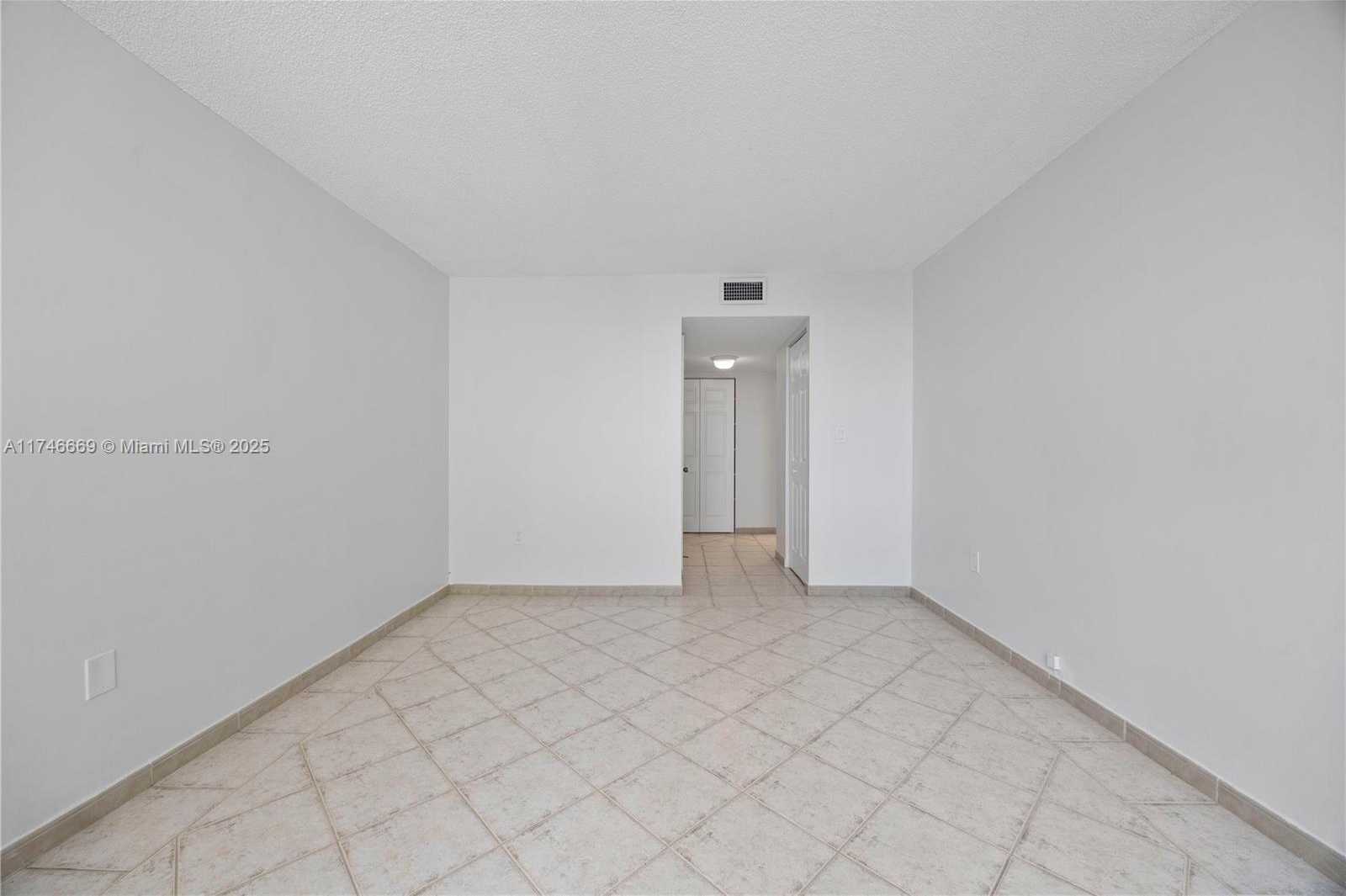 Small Image of 2750 NORTH EAST 183RD ST #2601, Aventura Number 14