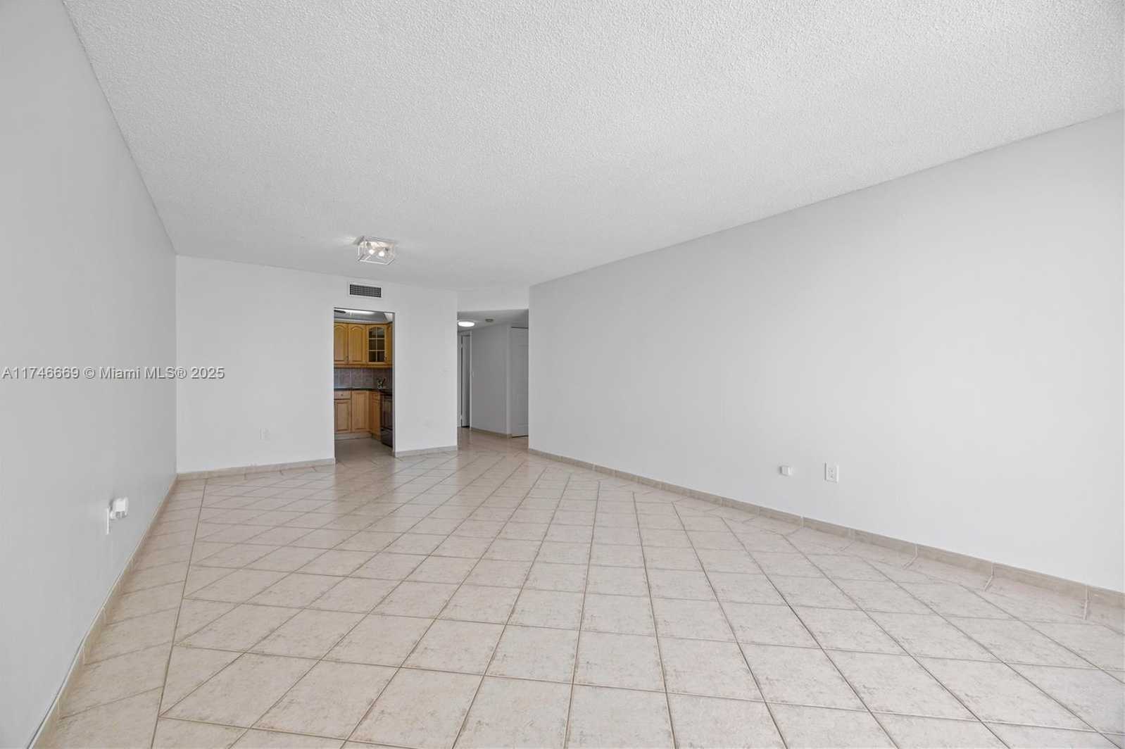 Small Image of 2750 NORTH EAST 183RD ST #2601, Aventura Number 3