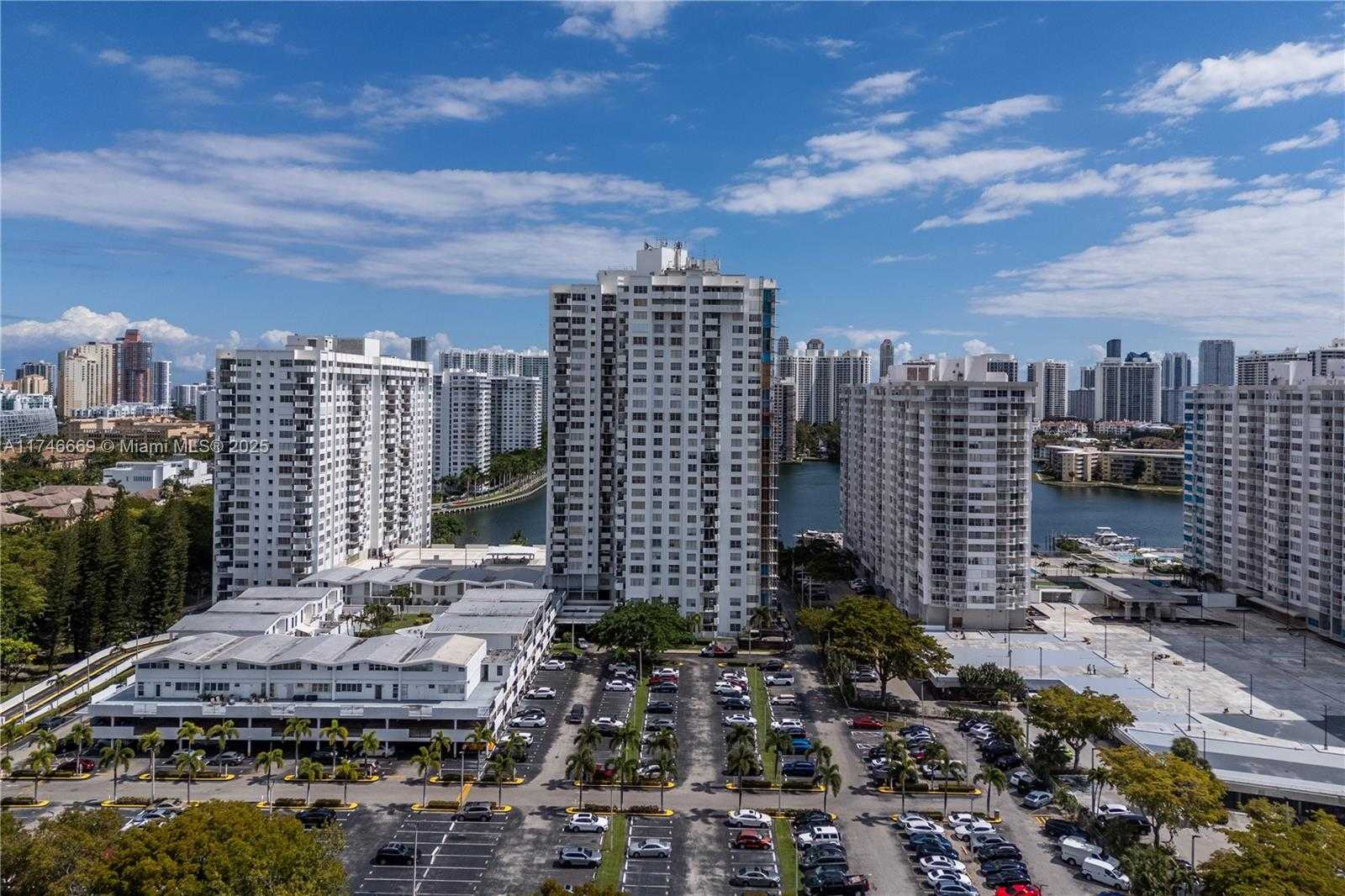 Small Image of 2750 NORTH EAST 183RD ST #2601, Aventura Number 32