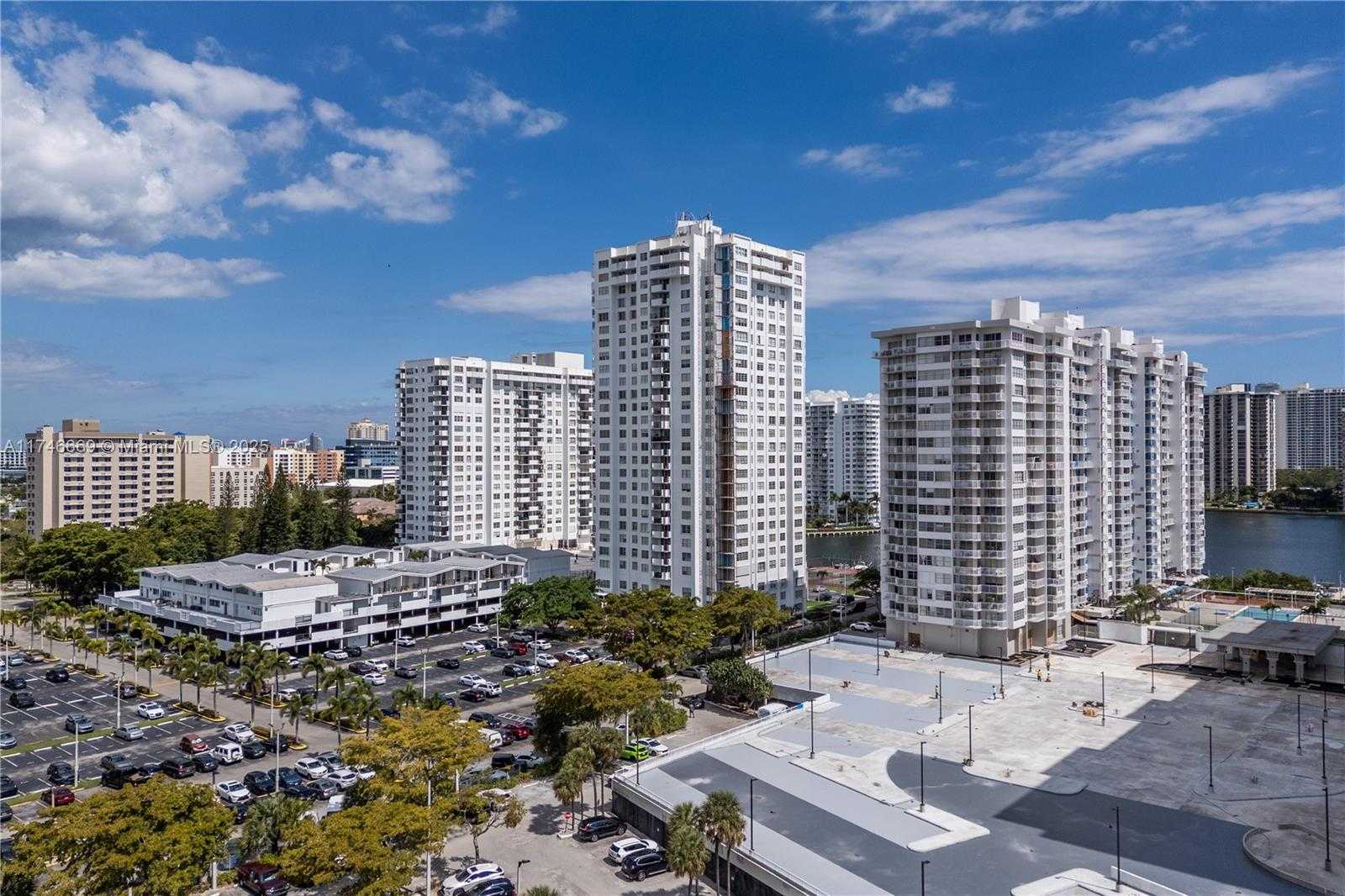Small Image of 2750 NORTH EAST 183RD ST #2601, Aventura Number 34