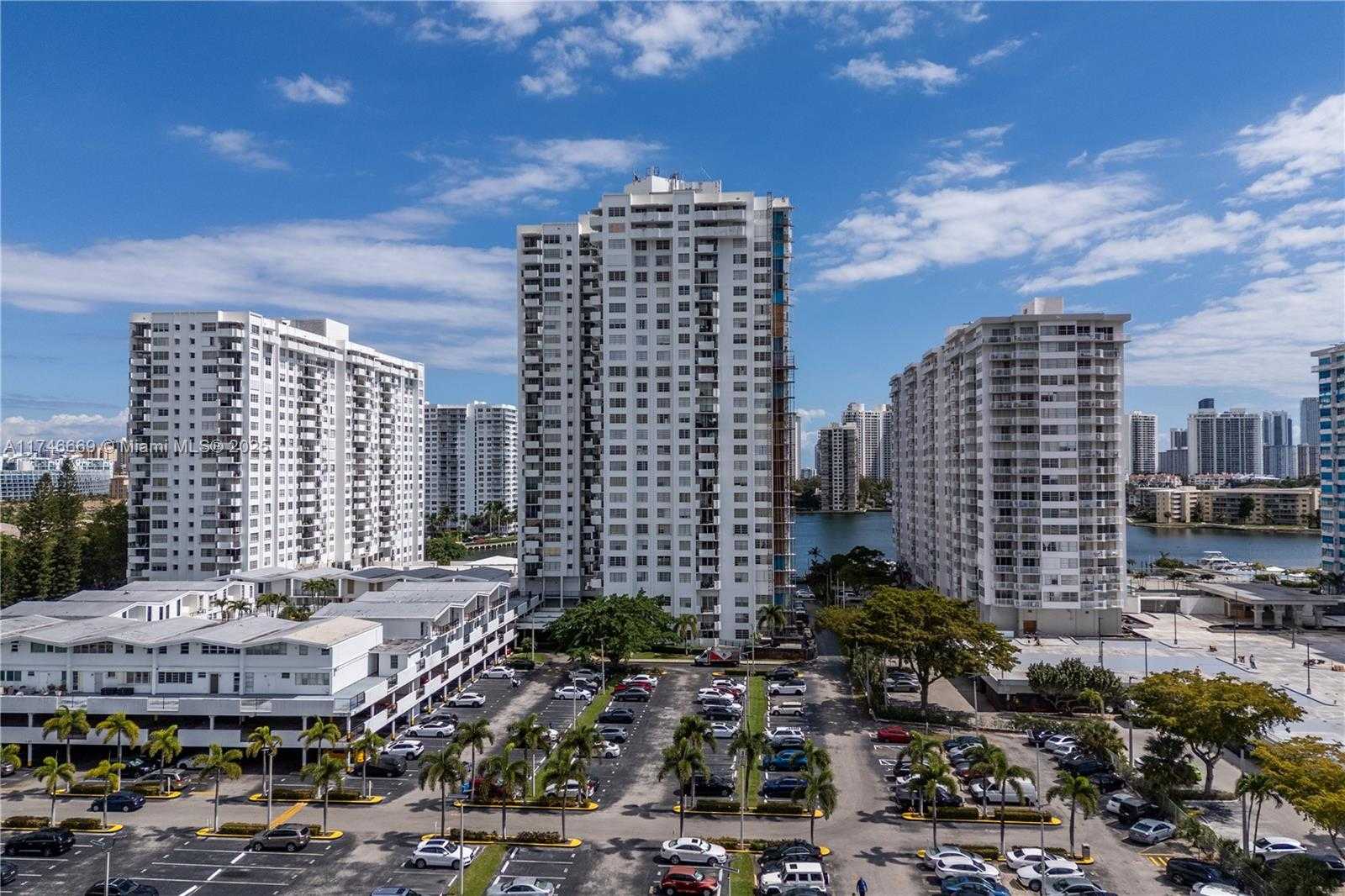 Small Image of 2750 NORTH EAST 183RD ST #2601, Aventura Number 35