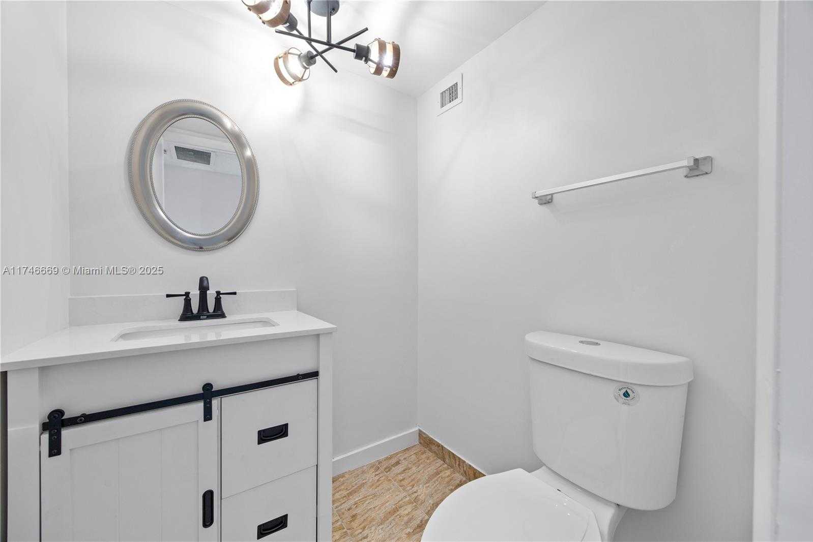 Small Image of 2750 NORTH EAST 183RD ST #2601, Aventura Number 5