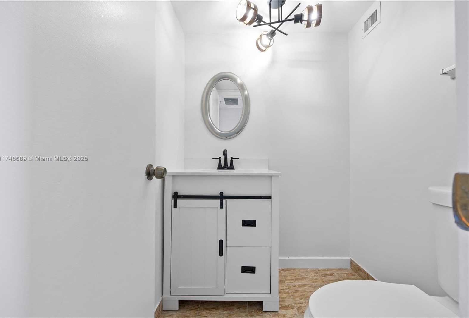 Small Image of 2750 NORTH EAST 183RD ST #2601, Aventura Number 6