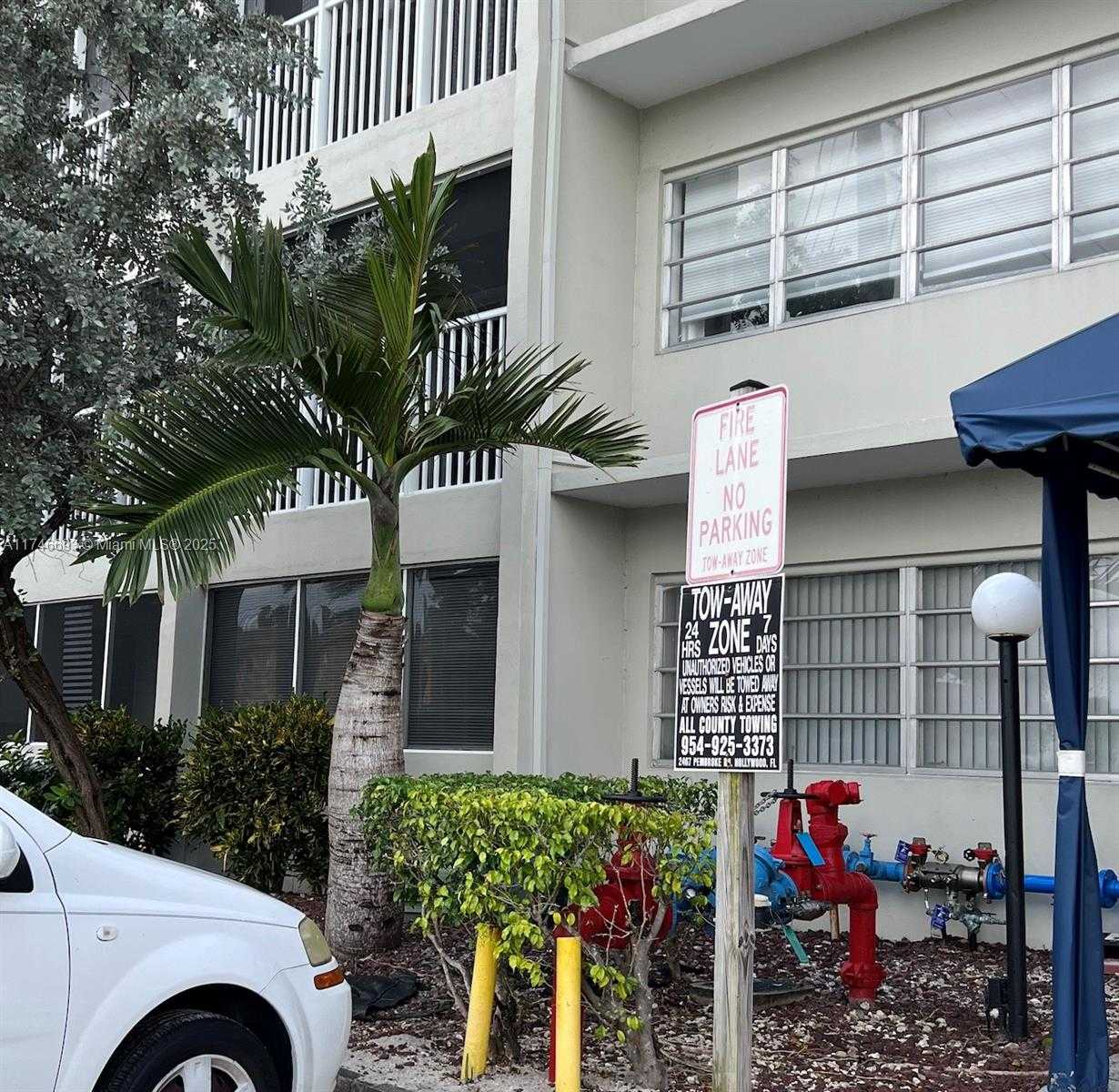 Small Image of 330 SOUTH EAST 2ND ST #101G, Hallandale Beach Number 27