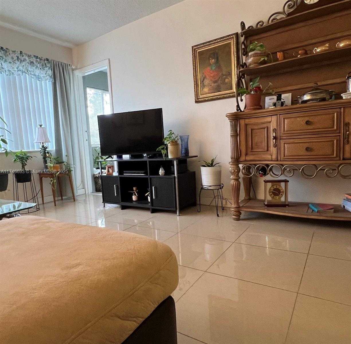 Small Image of 330 SOUTH EAST 2ND ST #101G, Hallandale Beach Number 6