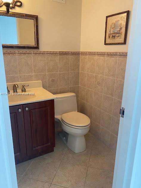 Small Image of 5601 COLLINS AVE #1524, Miami Beach Number 17