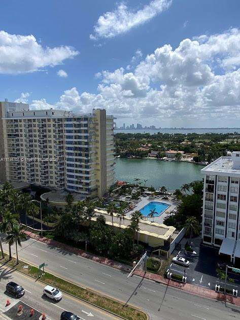 Small Image of 5601 COLLINS AVE #1524, Miami Beach Number 4