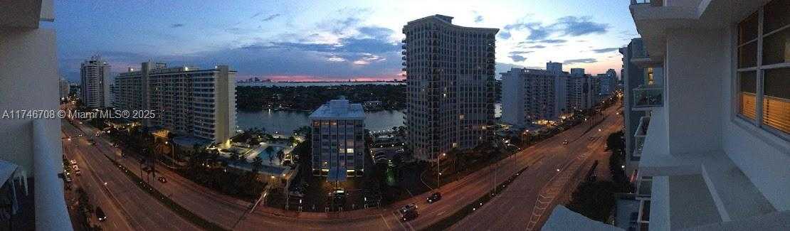 Small Image of 5601 COLLINS AVE #1524, Miami Beach Number 9