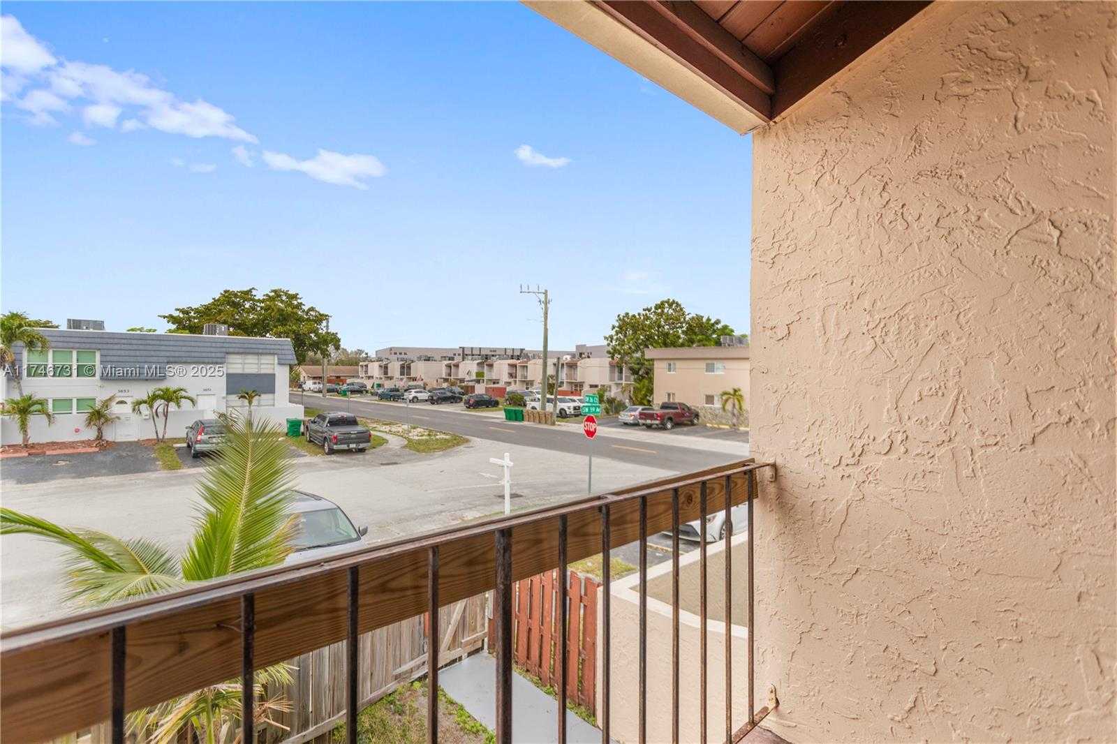 Small Image of 3662 SOUTH WEST 59TH AVENUE #2, Davie Number 17