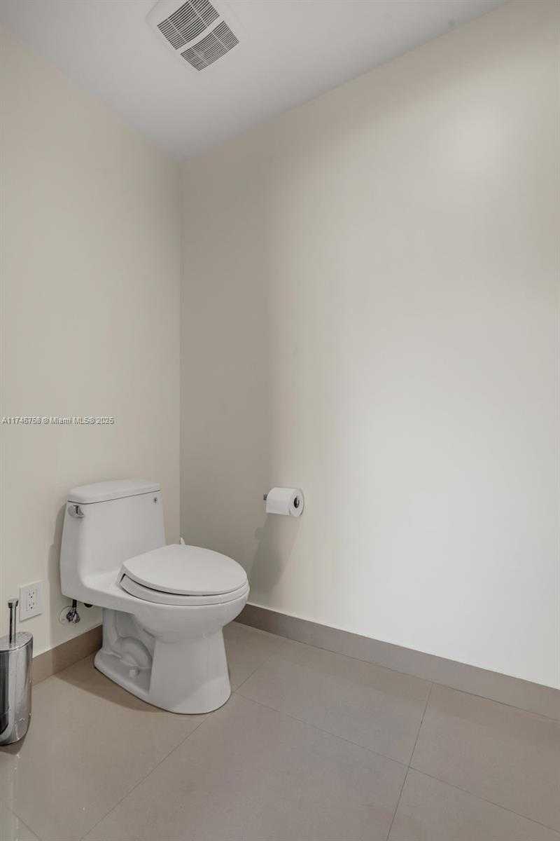 Small Image of 600 NORTH EAST 27TH ST #1102, Miami Number 14