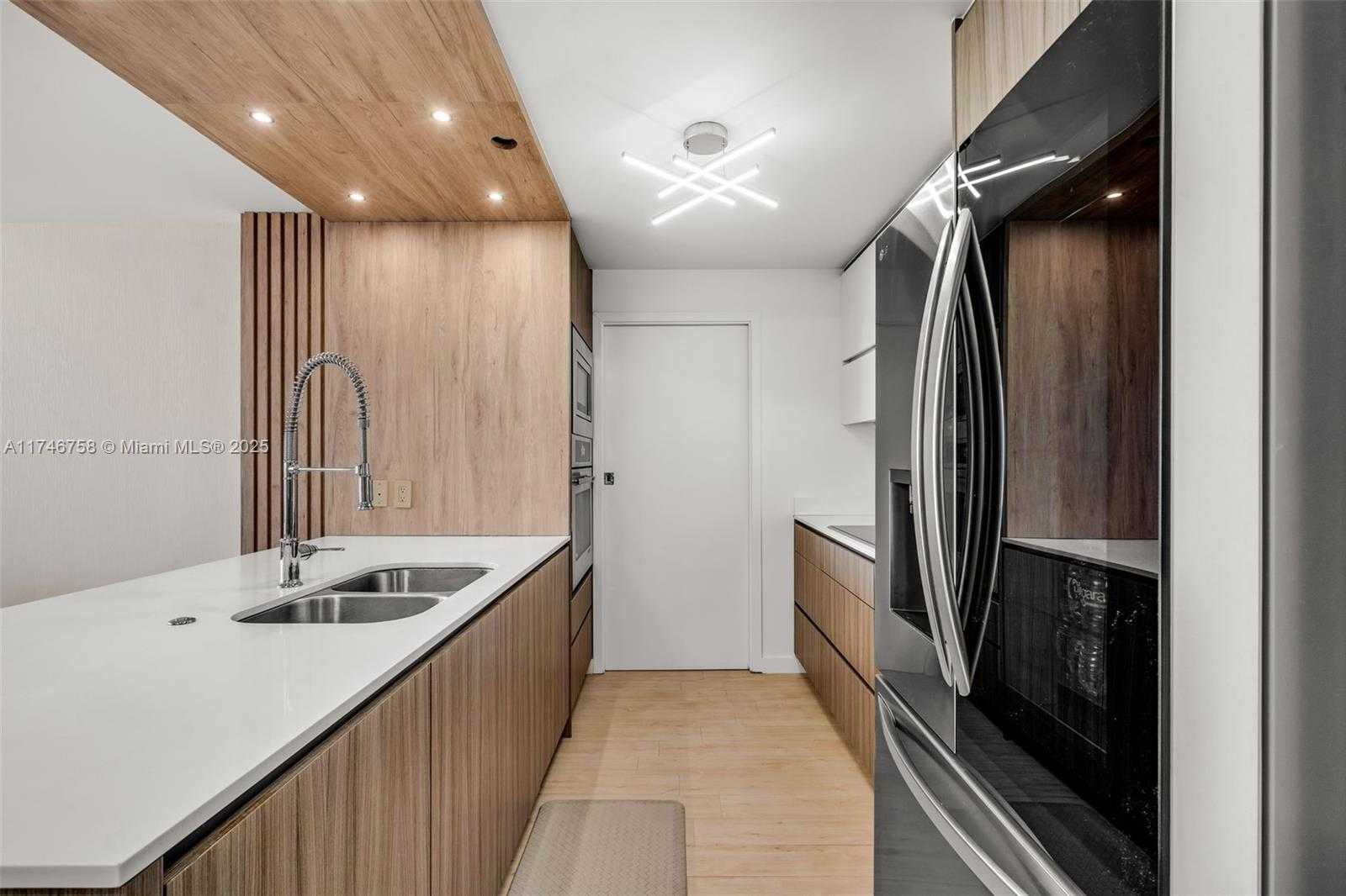 Small Image of 600 NORTH EAST 27TH ST #1102, Miami Number 4