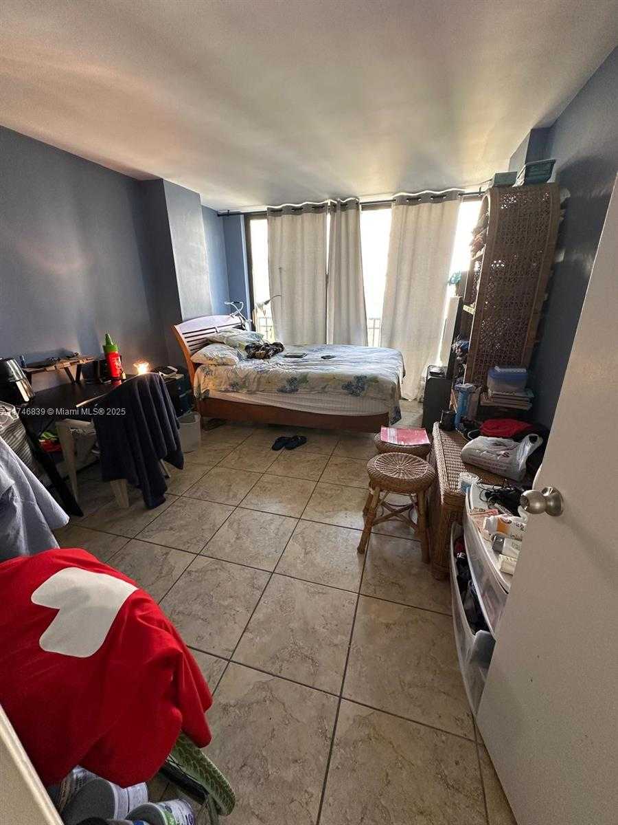 Small Image of 17011 NORTH BAY RD #507, Sunny Isles Beach Number 14