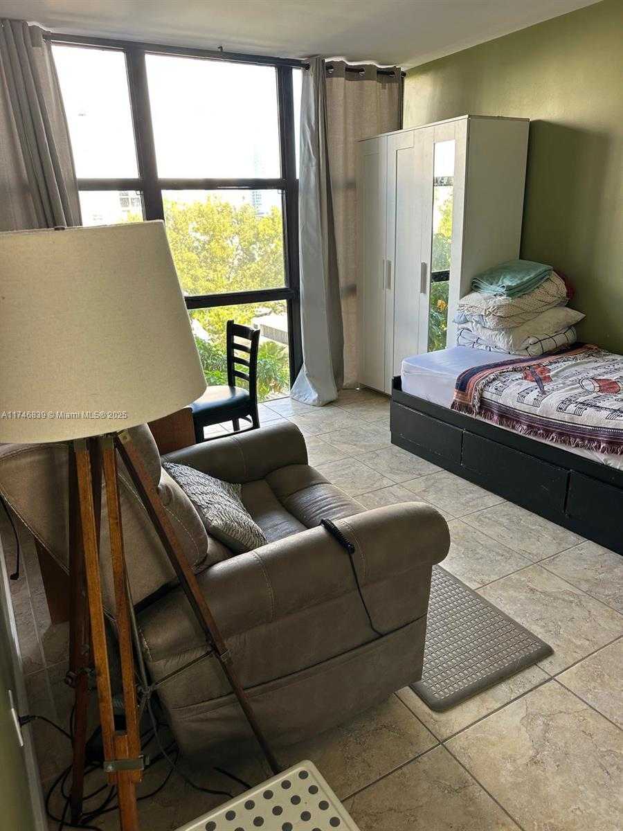 Small Image of 17011 NORTH BAY RD #507, Sunny Isles Beach Number 16