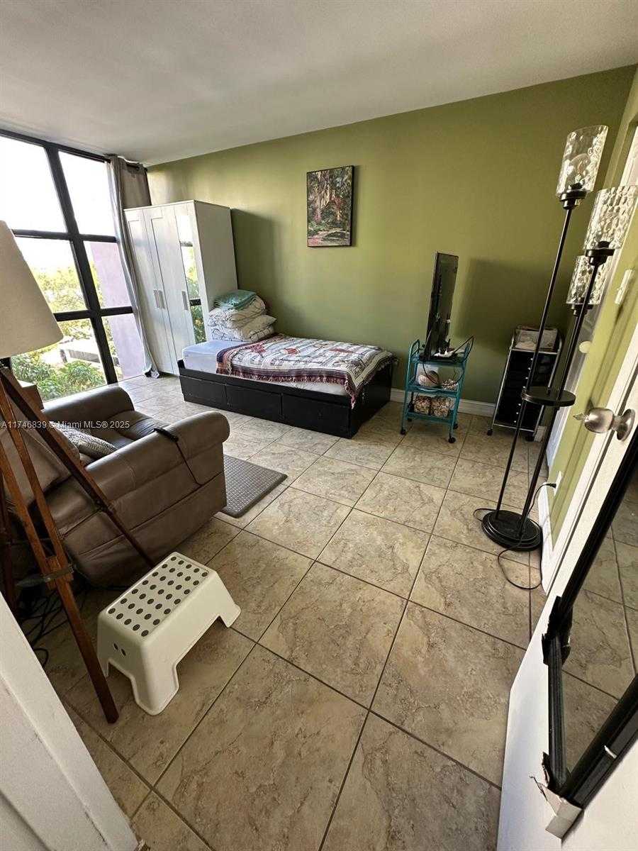 Small Image of 17011 NORTH BAY RD #507, Sunny Isles Beach Number 17