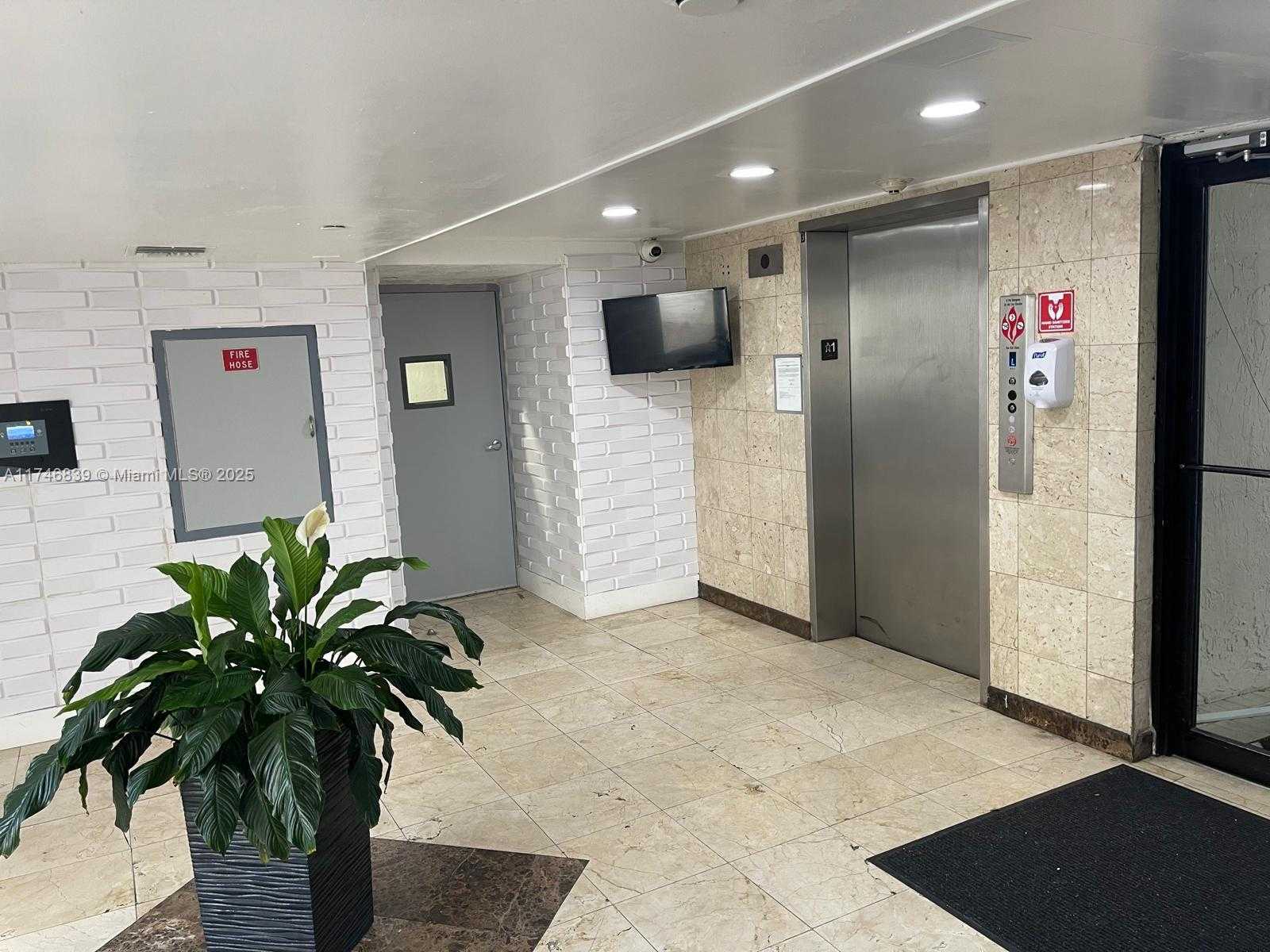 Small Image of 17011 NORTH BAY RD #507, Sunny Isles Beach Number 26