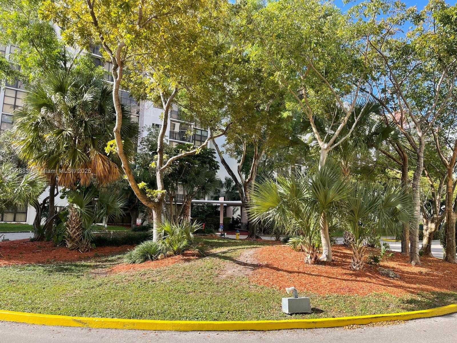 Small Image of 17011 NORTH BAY RD #507, Sunny Isles Beach Number 29