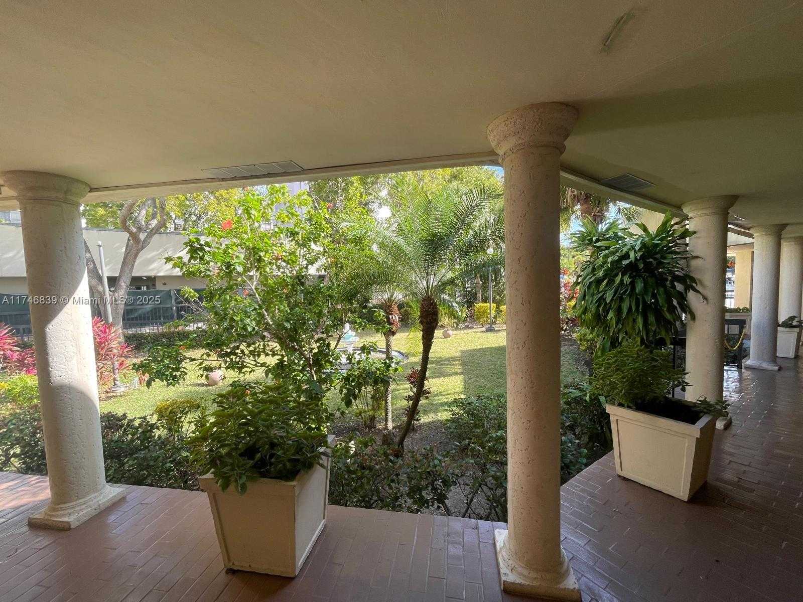Small Image of 17011 NORTH BAY RD #507, Sunny Isles Beach Number 32