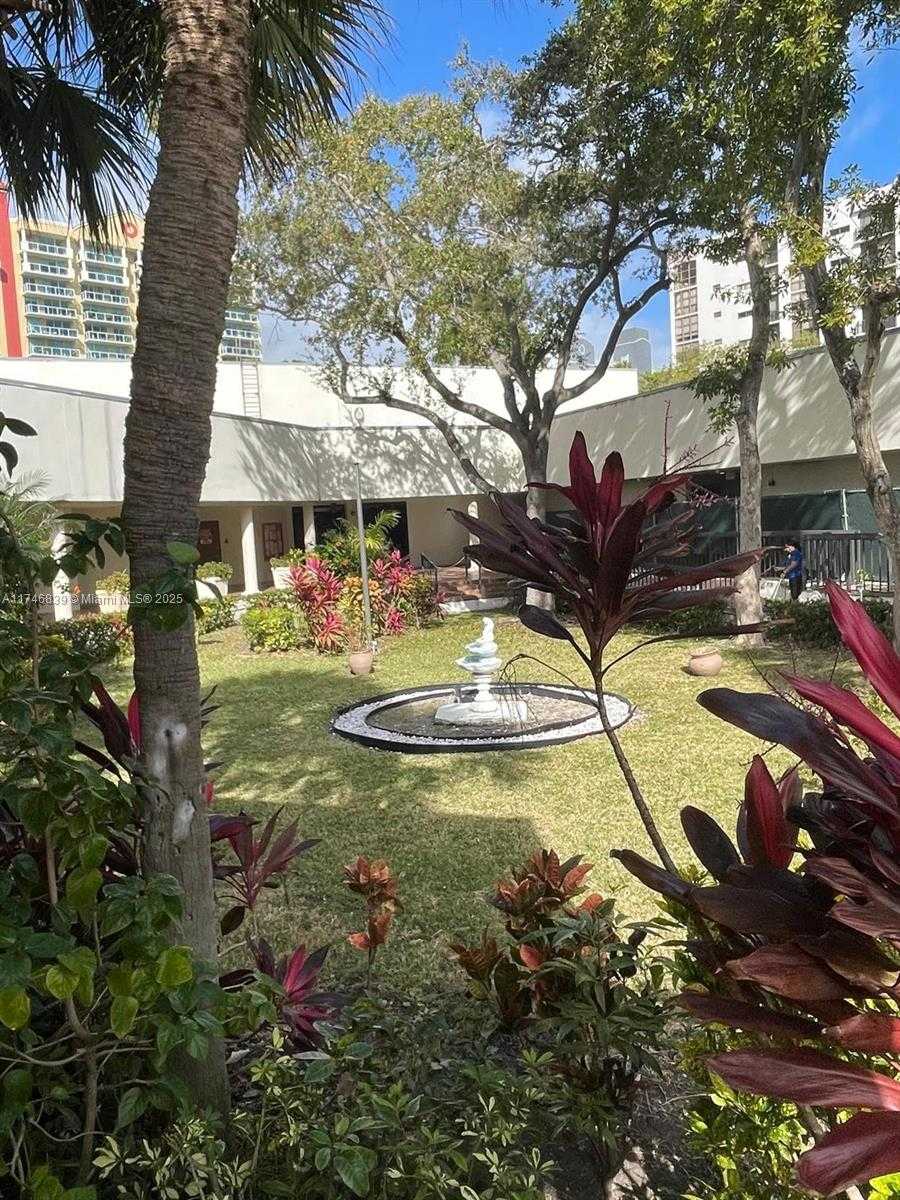 Small Image of 17011 NORTH BAY RD #507, Sunny Isles Beach Number 34