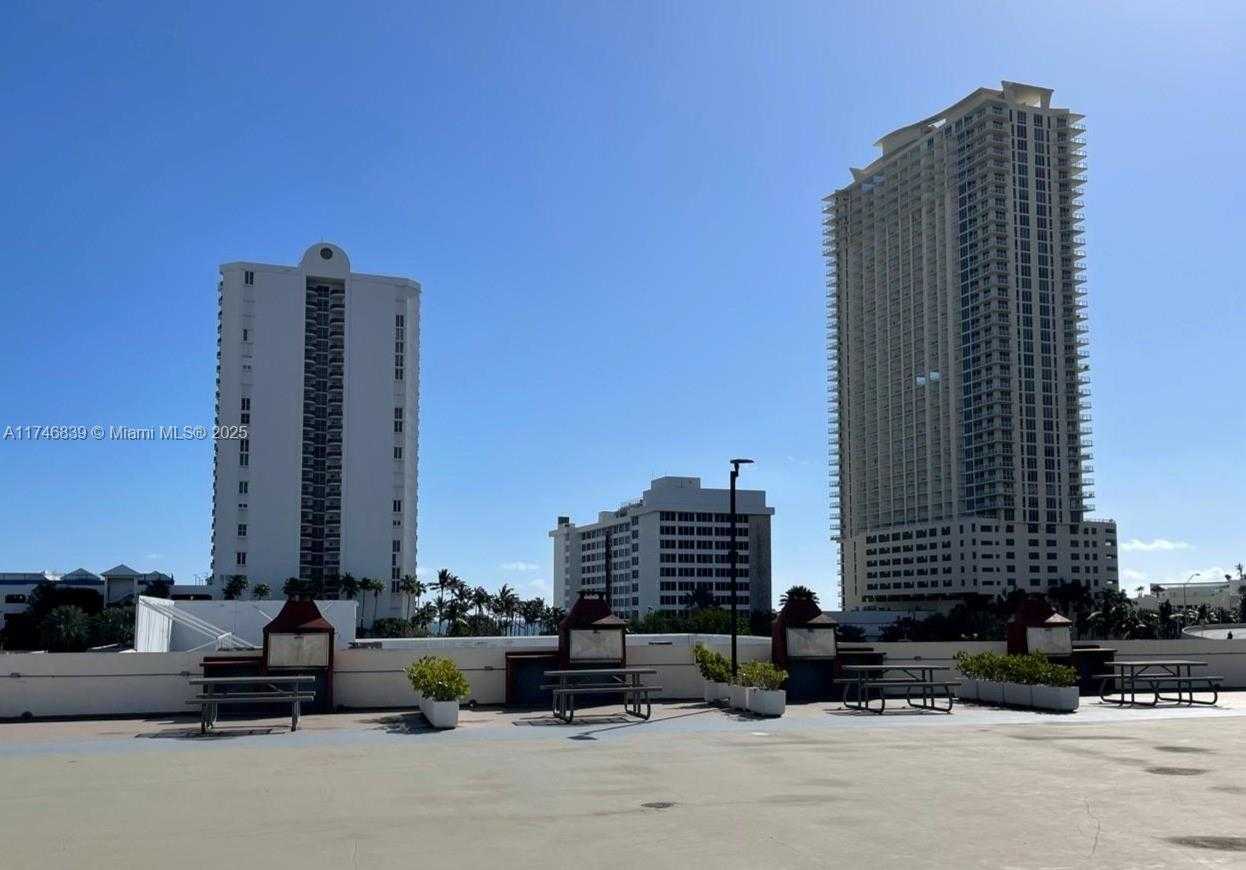 Small Image of 17011 NORTH BAY RD #507, Sunny Isles Beach Number 36