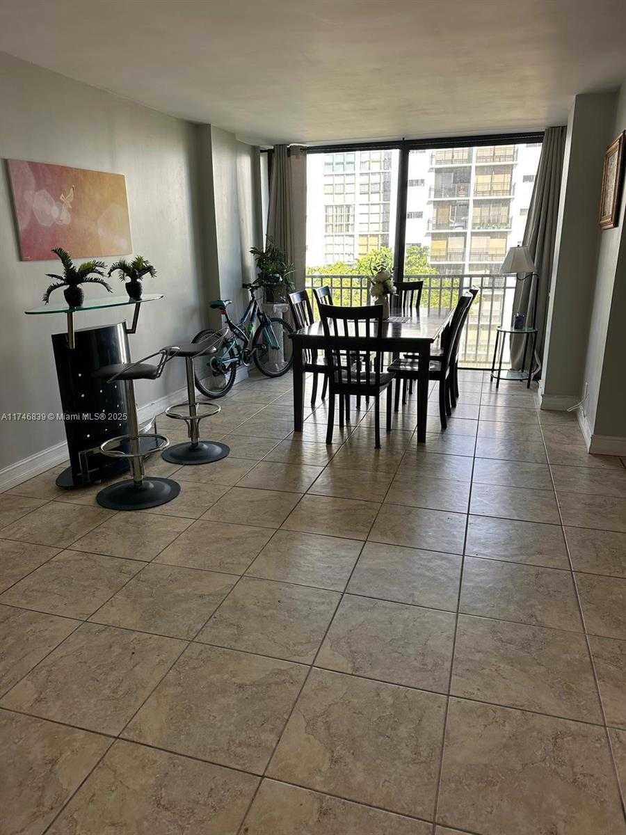Small Image of 17011 NORTH BAY RD #507, Sunny Isles Beach Number 7