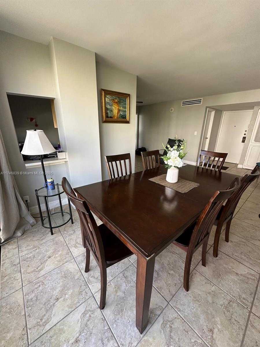 Small Image of 17011 NORTH BAY RD #507, Sunny Isles Beach Number 8