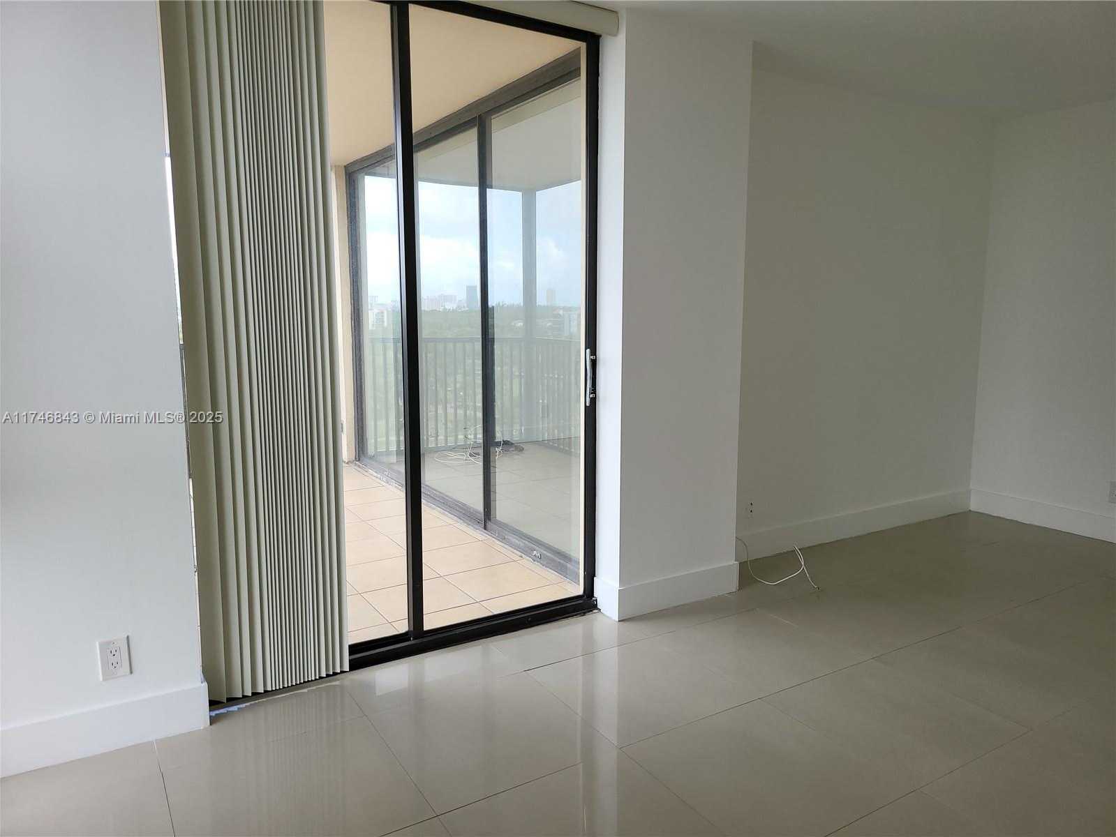 Small Image of 20301 WEST COUNTRY CLUB DR #922, Aventura Number 12