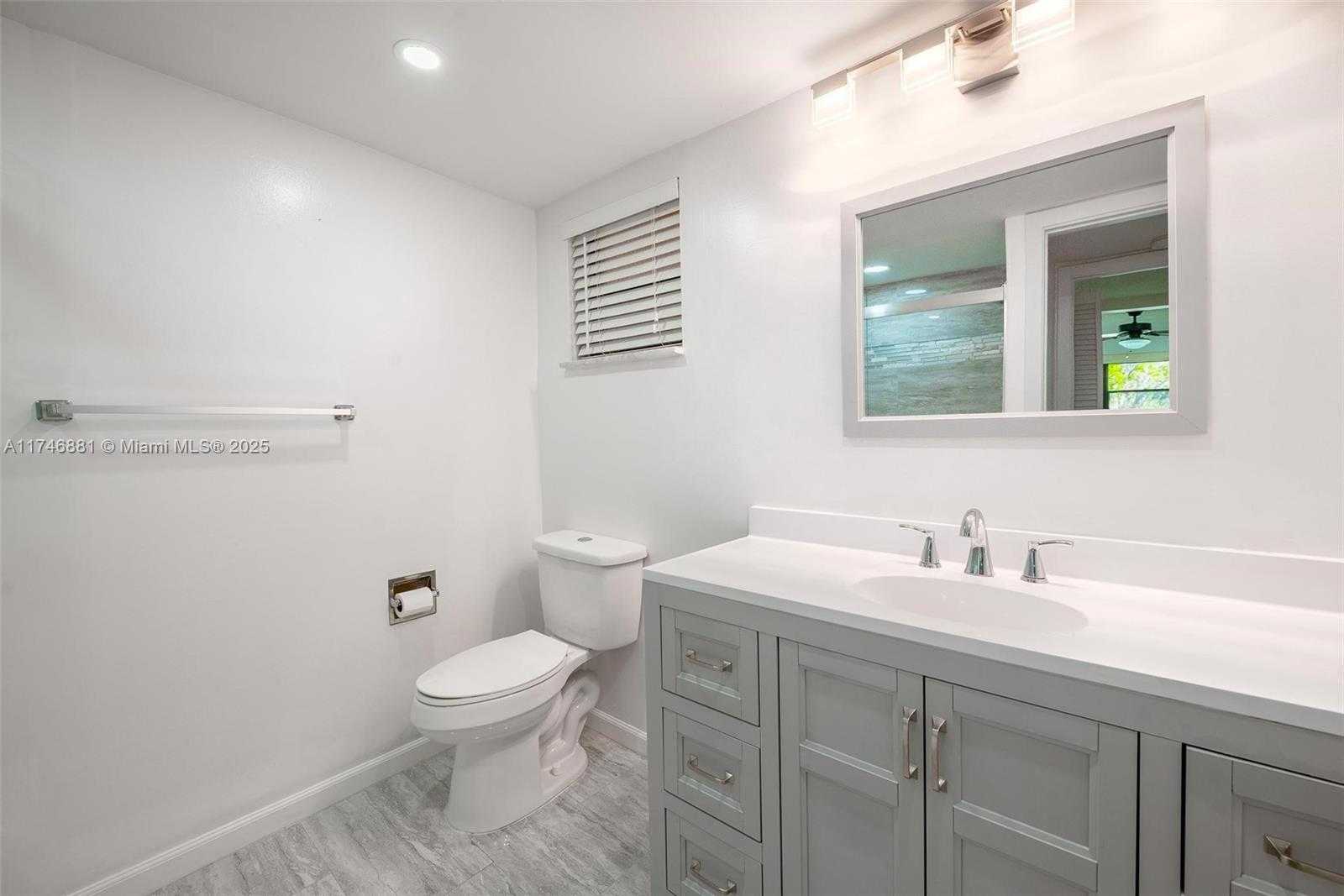 Small Image of 8901 NORTH NEW RIVER CANAL RD #14W, Plantation Number 14
