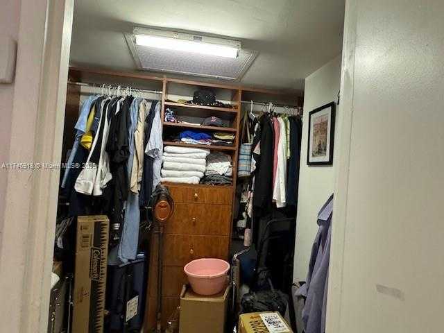 Small Image of 5401 COLLINS AVE #628, Miami Beach Number 34