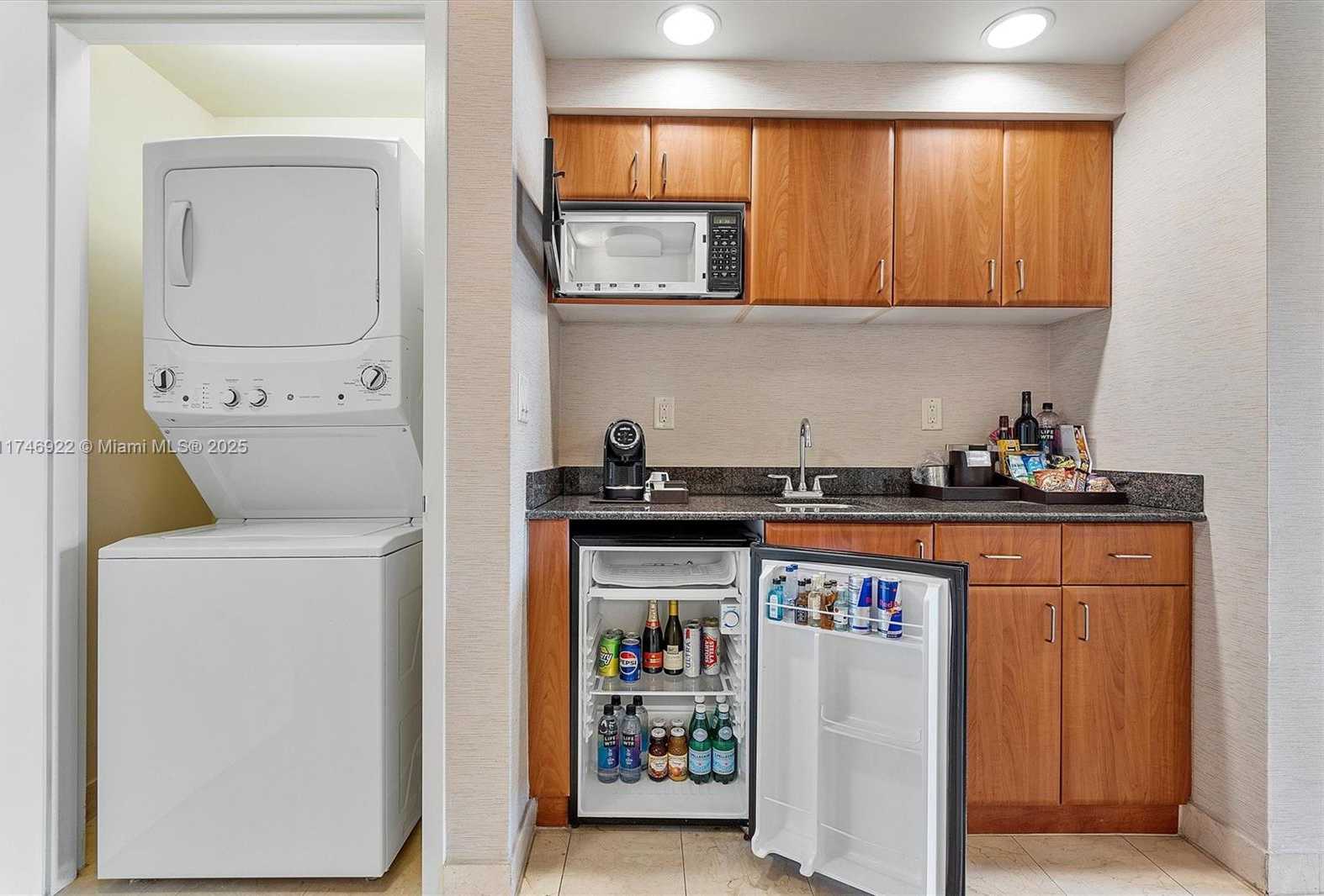 Small Image of 18001 COLLINS AVE #1817, Sunny Isles Beach Number 18