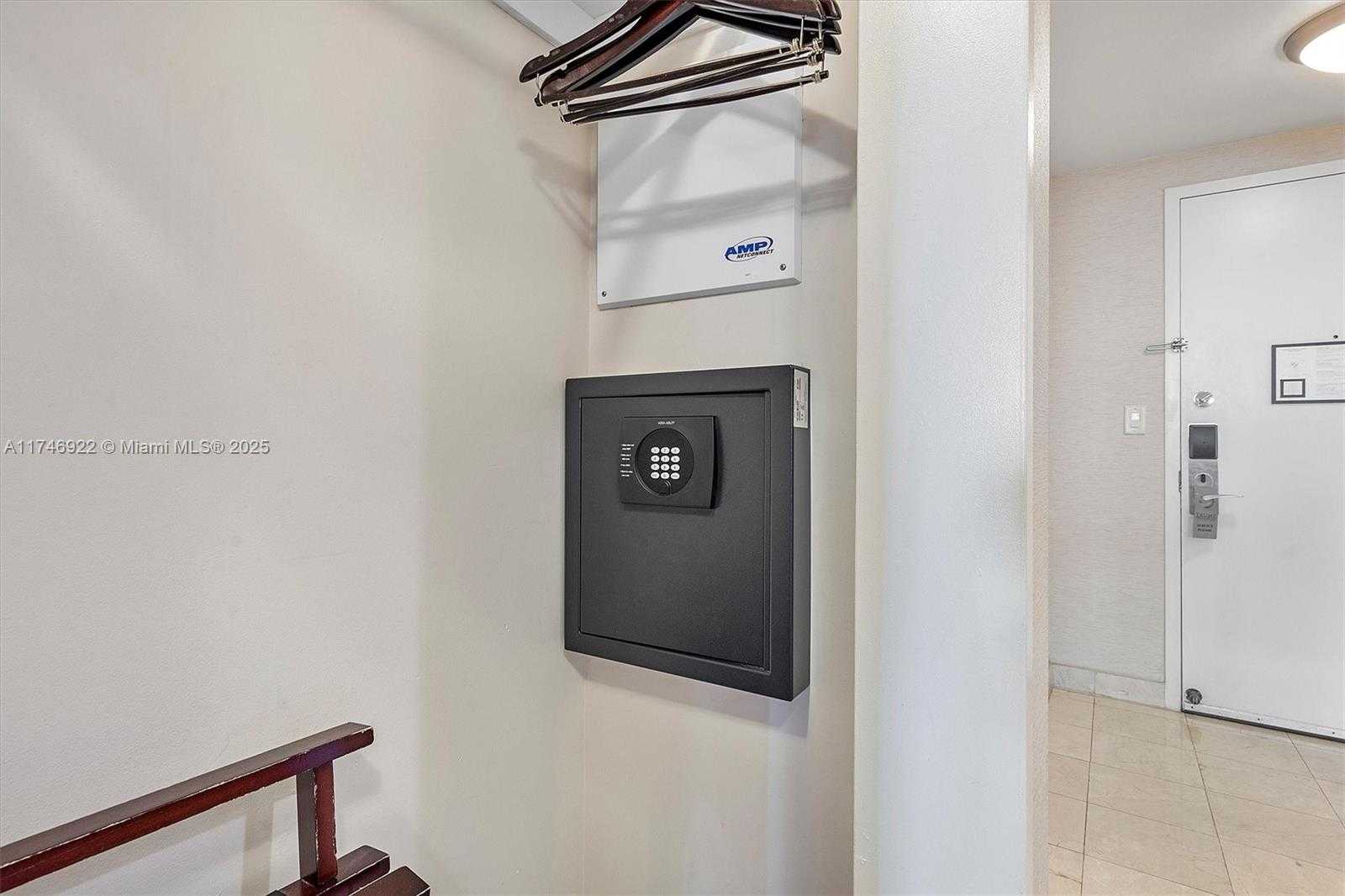Small Image of 18001 COLLINS AVE #1817, Sunny Isles Beach Number 23