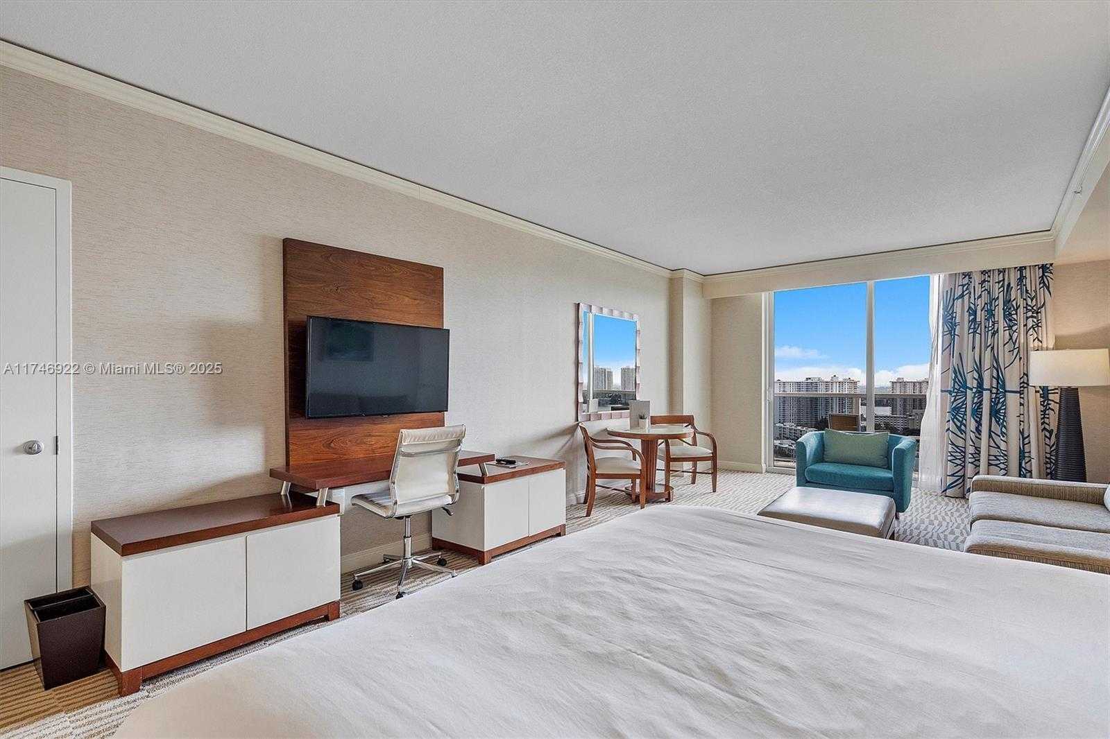 Small Image of 18001 COLLINS AVE #1817, Sunny Isles Beach Number 7