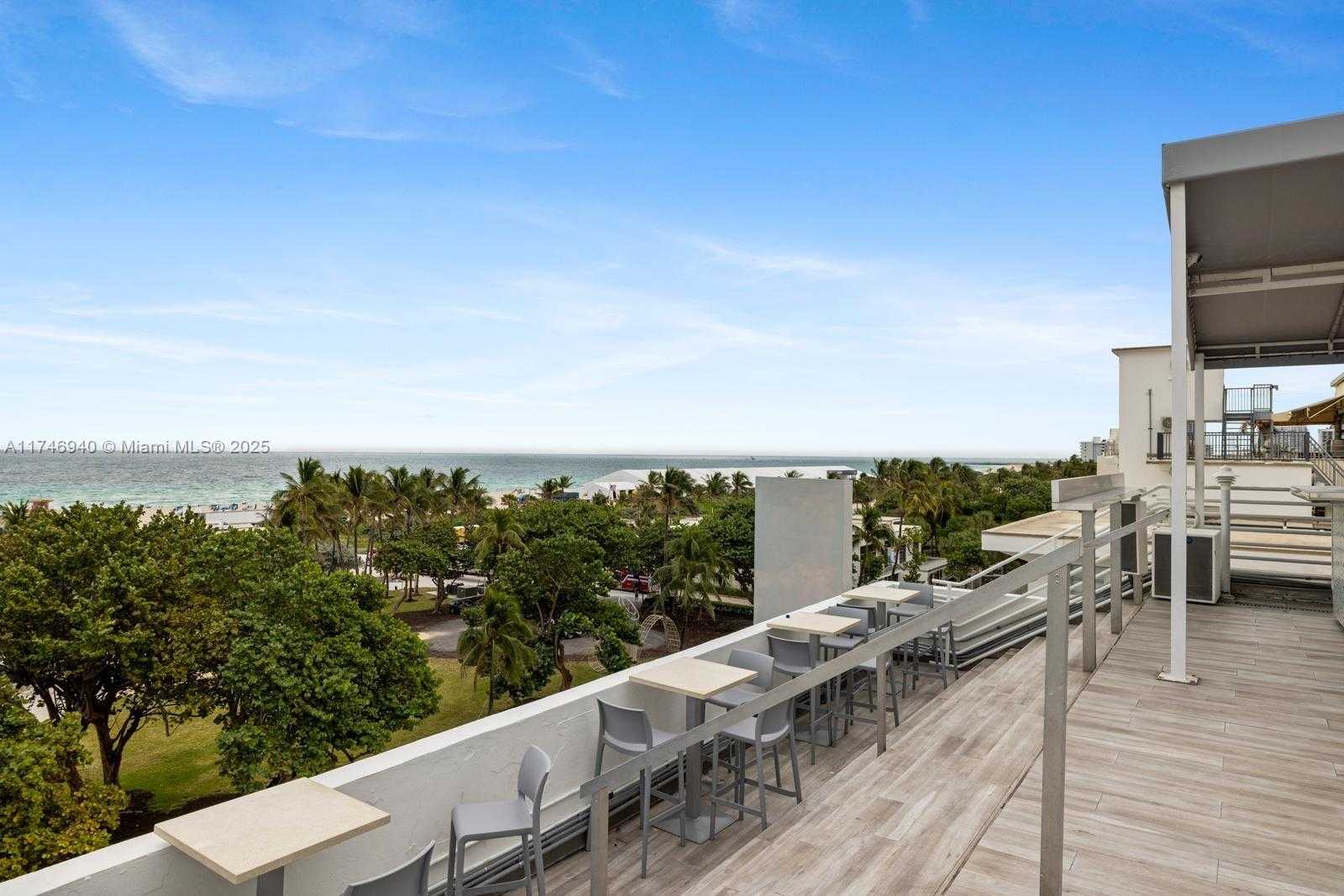 Small Image of 1024 Ocean Dr, Miami Beach, FL 33139, USA Number 20