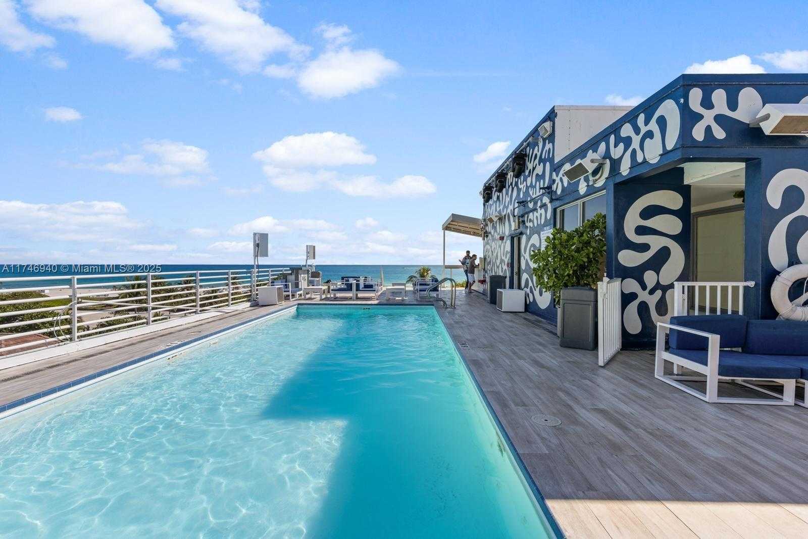 Small Image of 1024 Ocean Dr, Miami Beach, FL 33139, USA Number 22