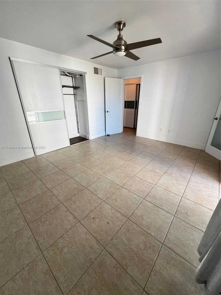 Small Image of 1340 LINCOLN RD #705, Miami Beach Number 13