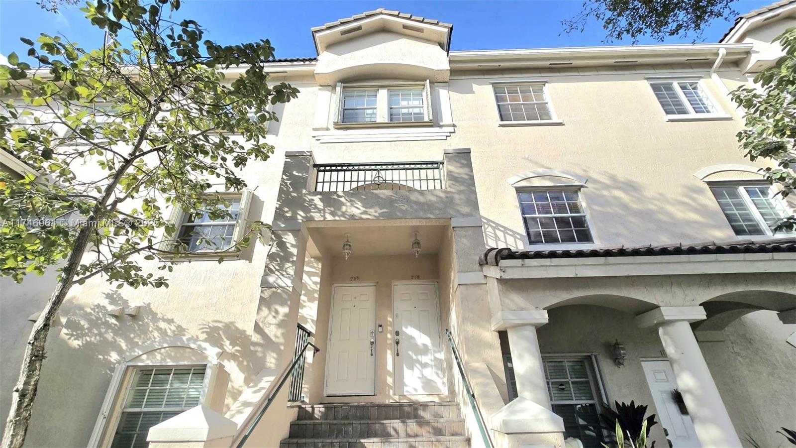 Small Image of 5660 NORTH WEST 115TH CT #209, Doral Number 3