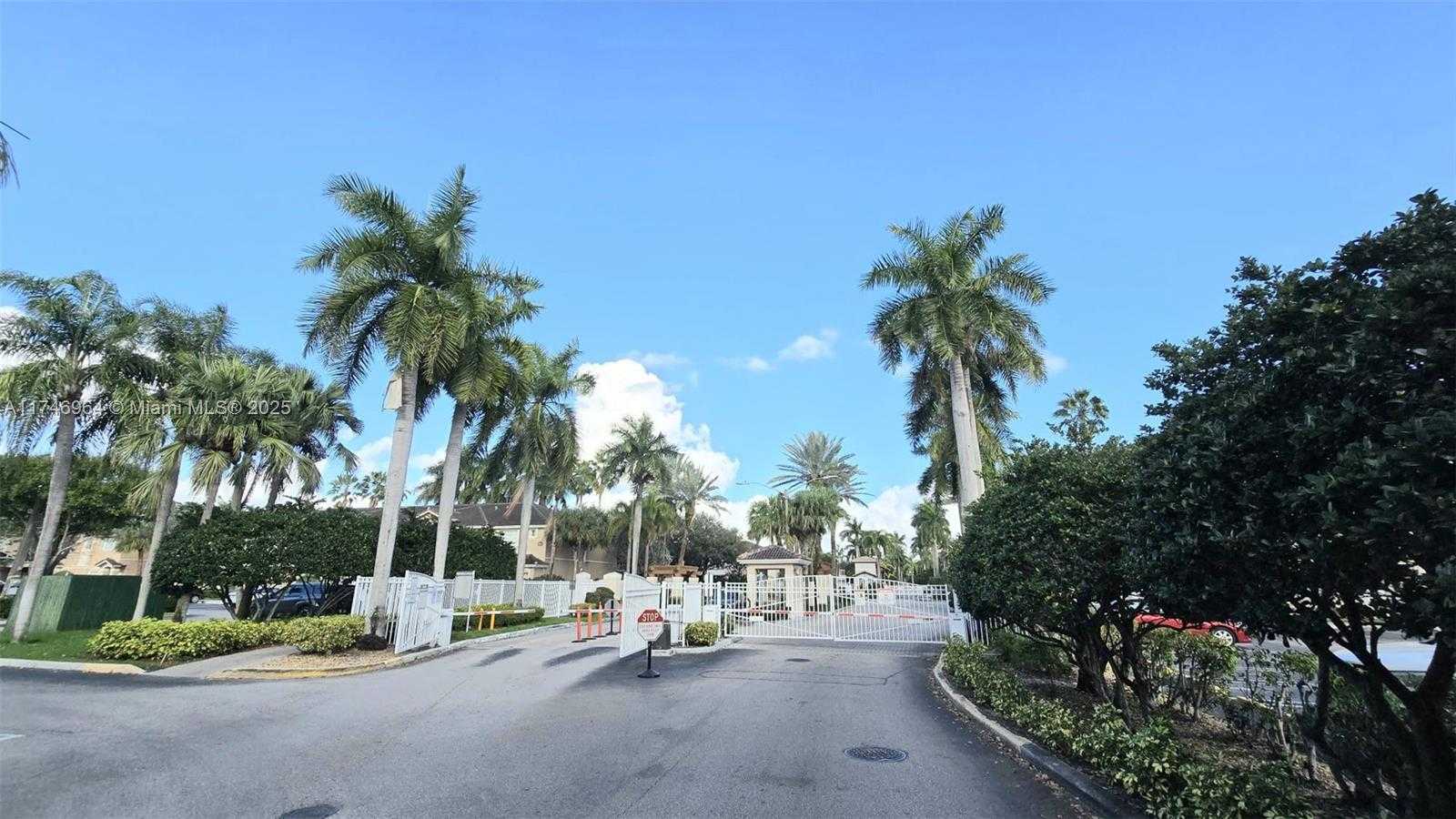 Small Image of 5660 NORTH WEST 115TH CT #209, Doral Number 38